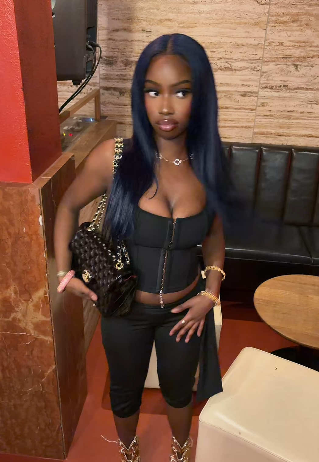 @mia