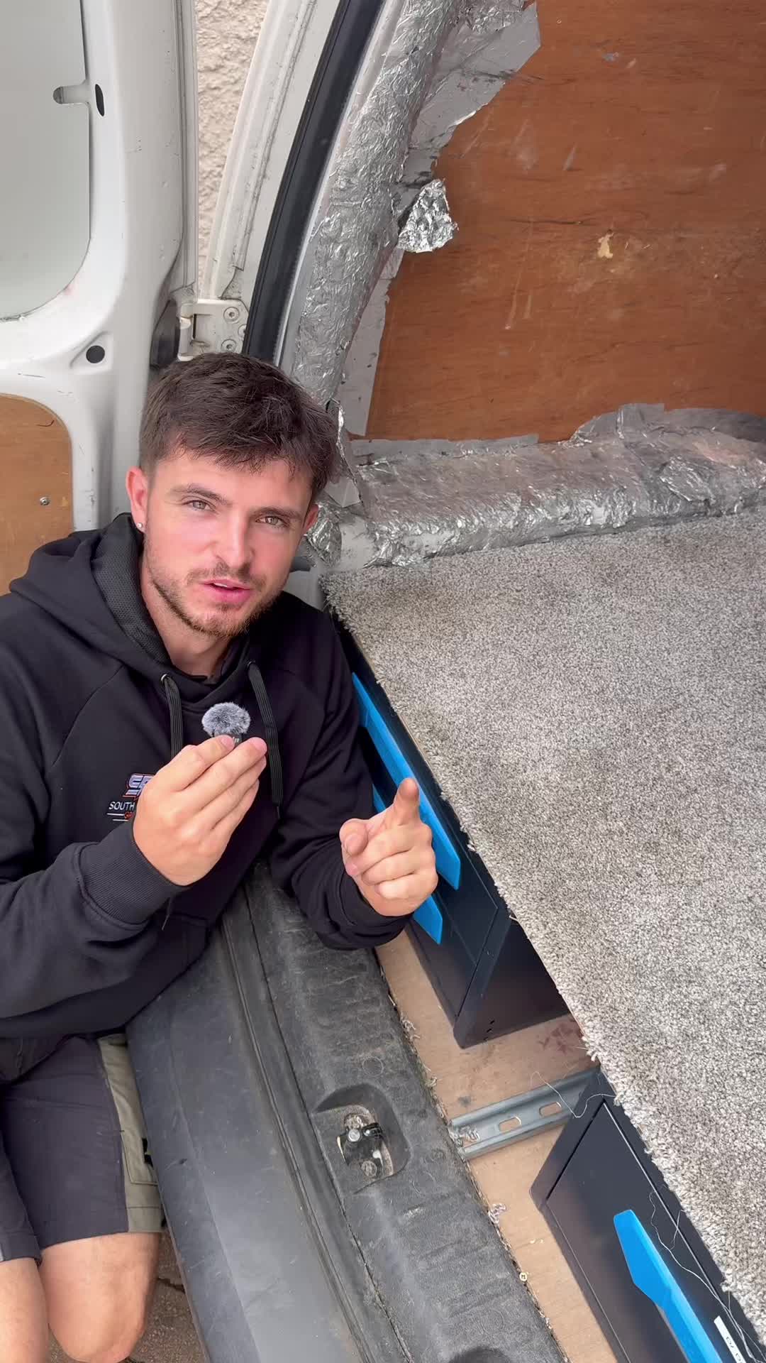 @JIMBO THE ELECTRICIAN