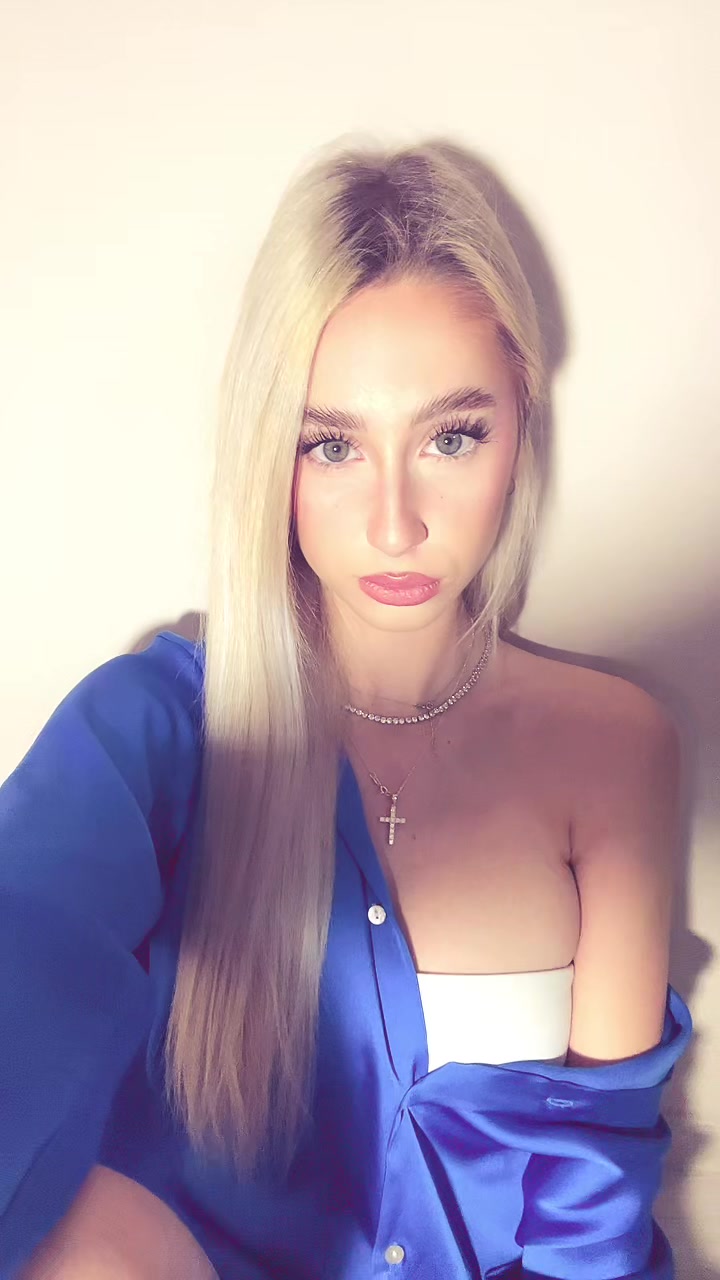 @karina