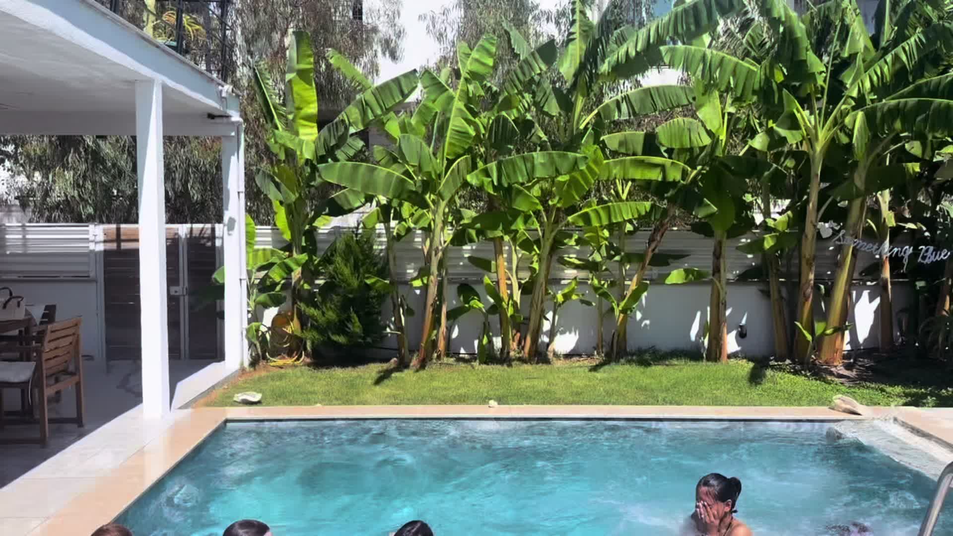 @Naiha Badiani