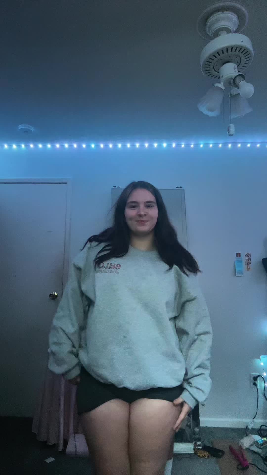 @kylieouttit