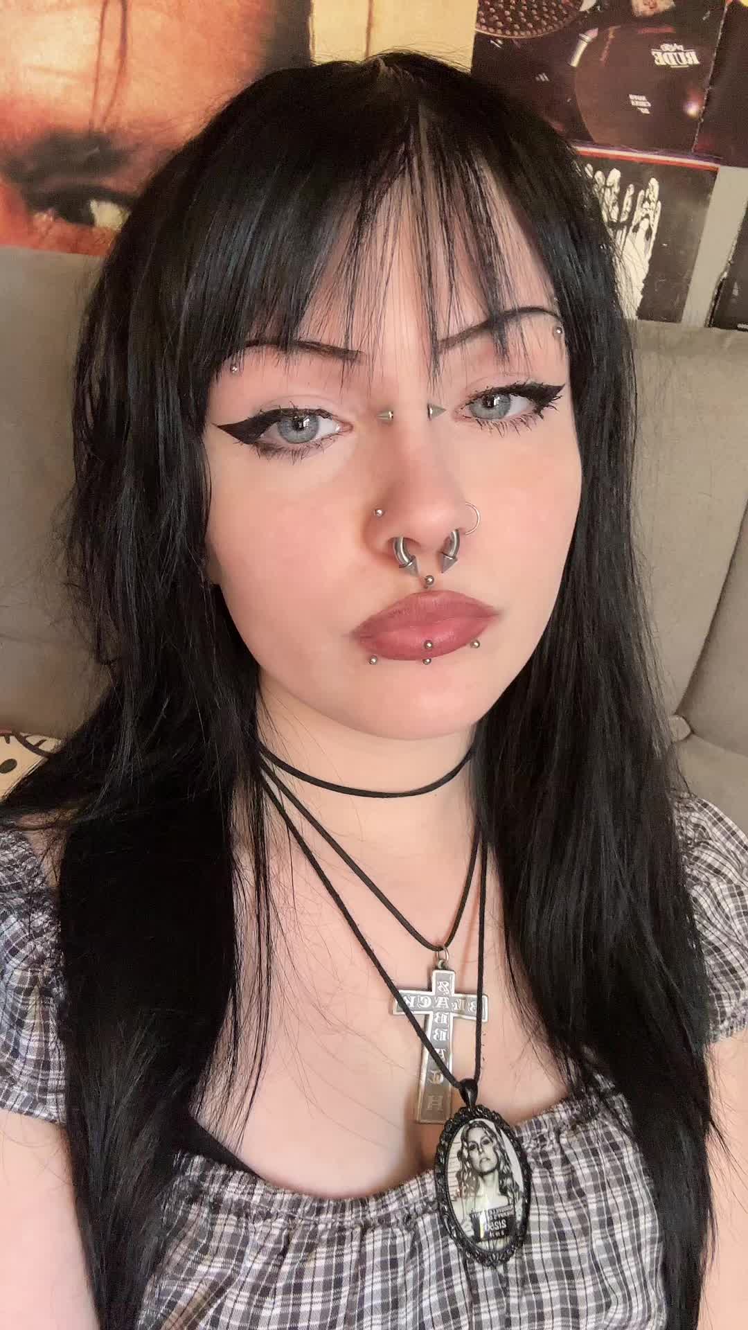 @mia 🐇