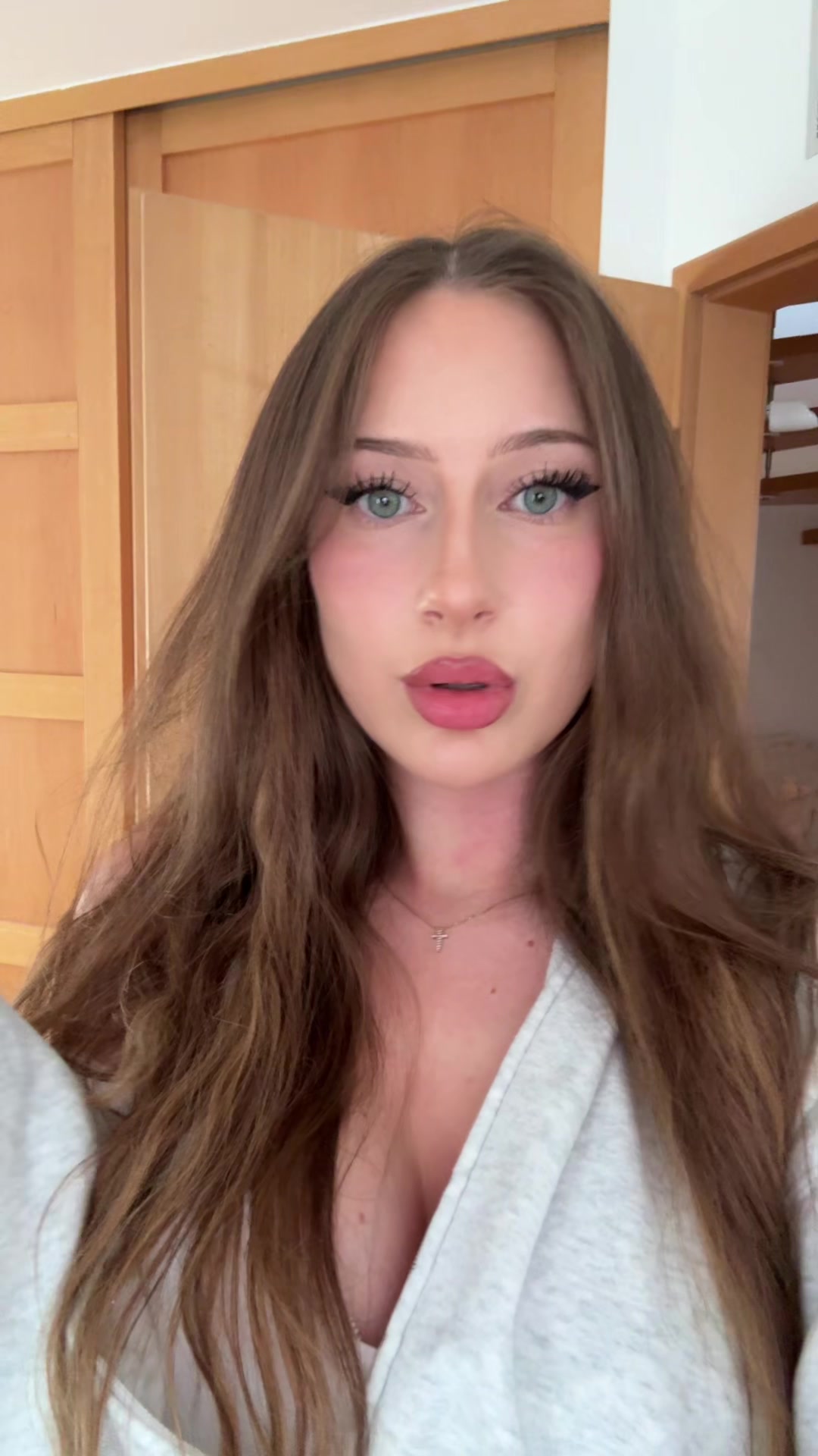 @Larissaxra