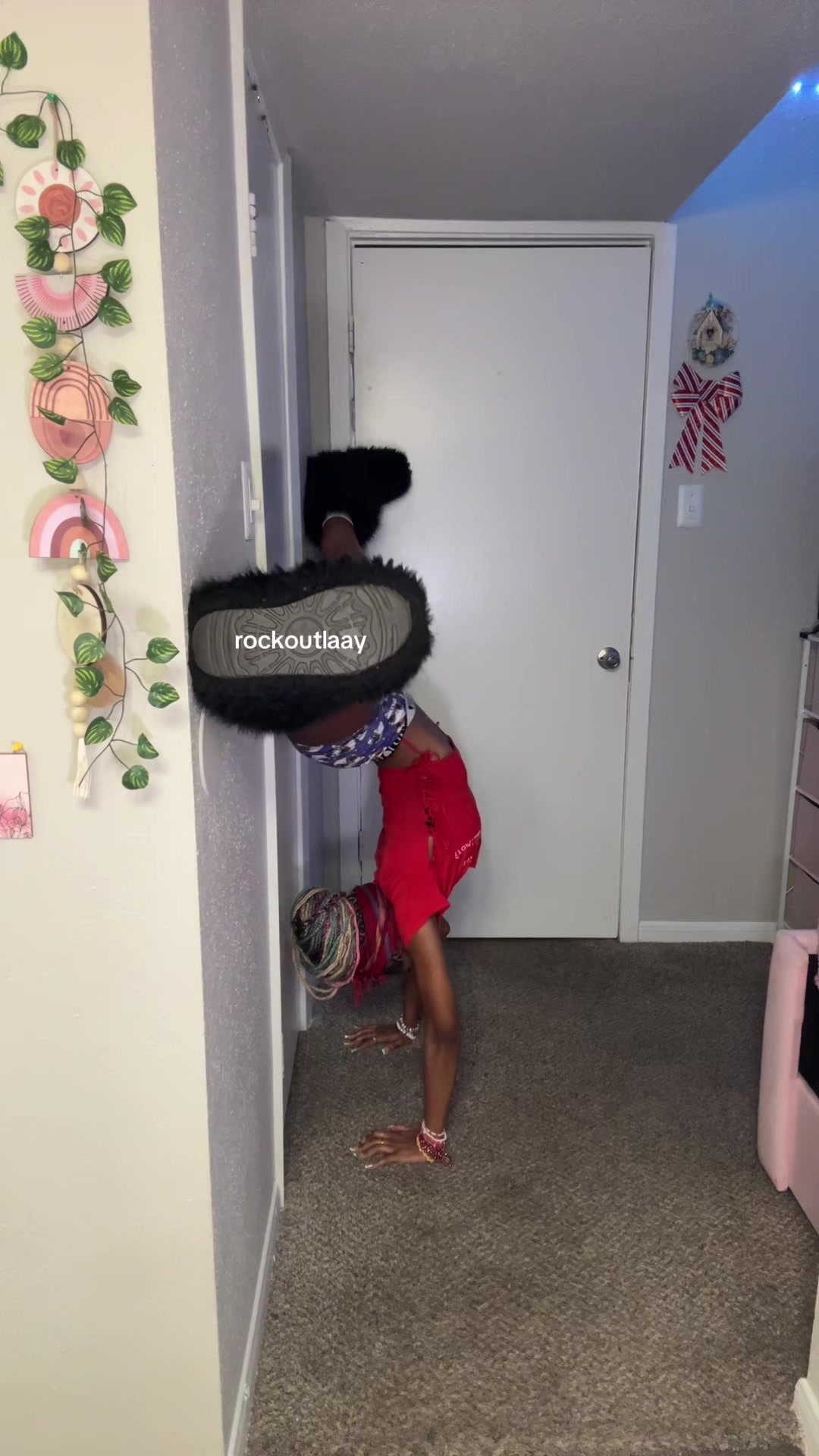 @rockoutlaay