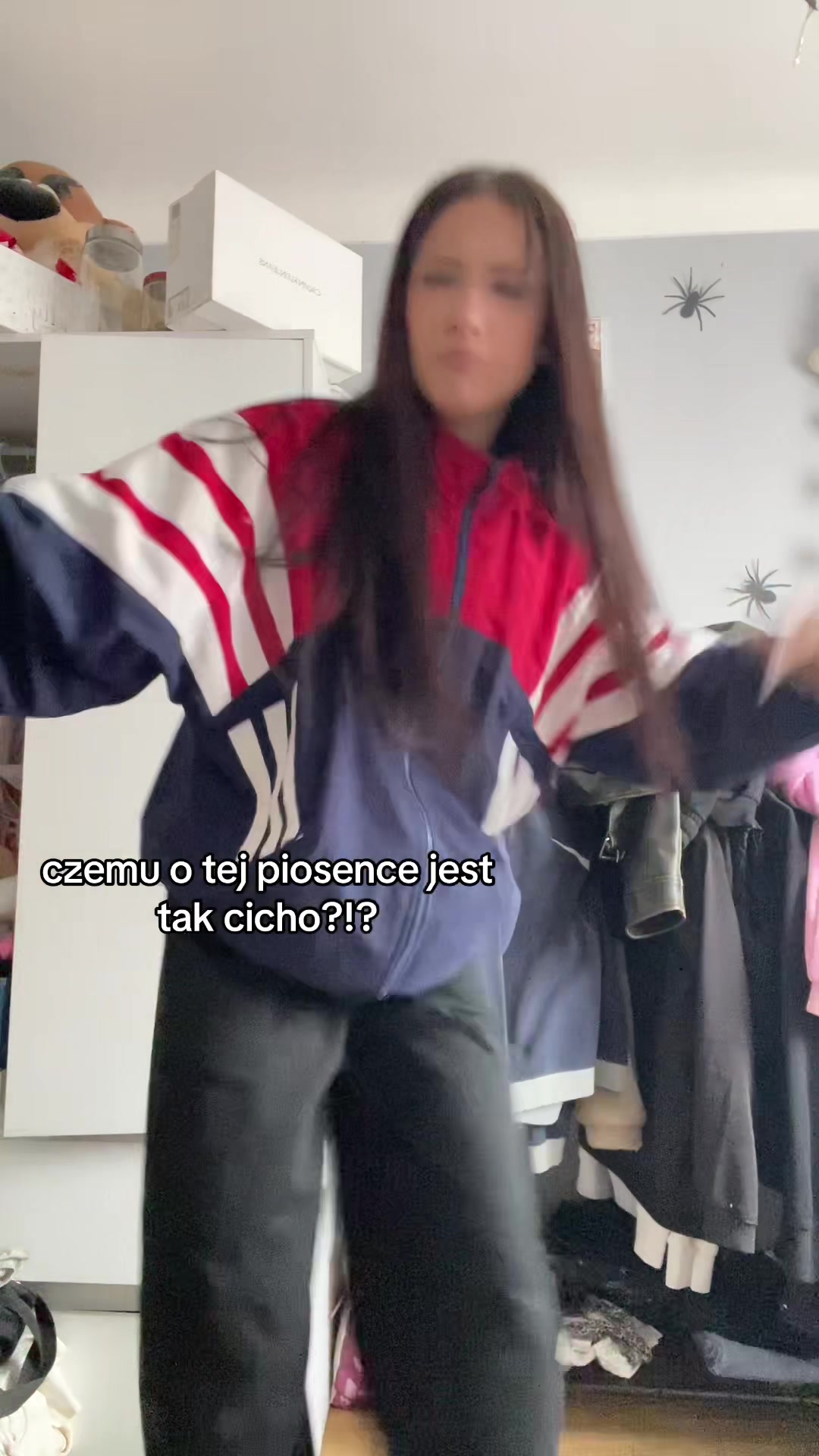 @V I K A