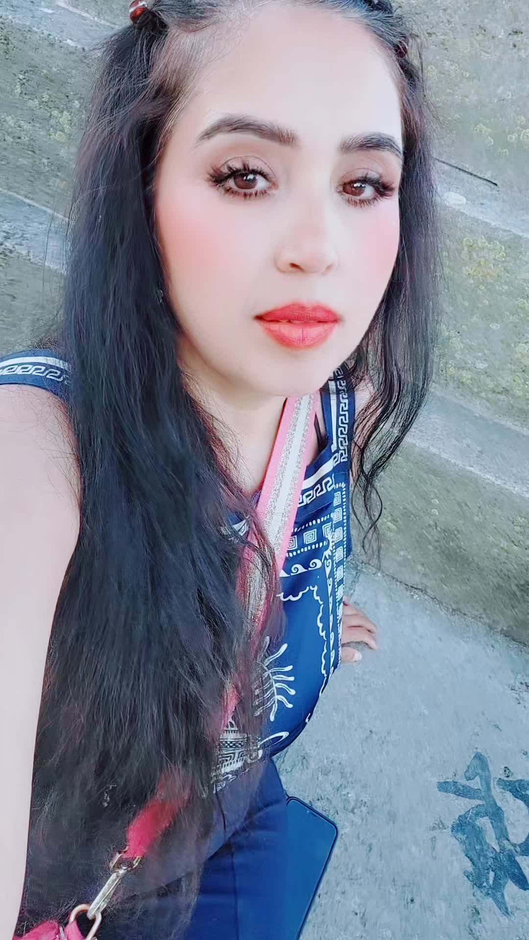 @Chandni🇩🇪New