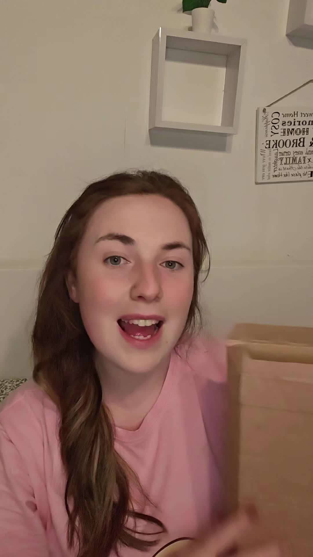 @BooksWithBrooke📚
