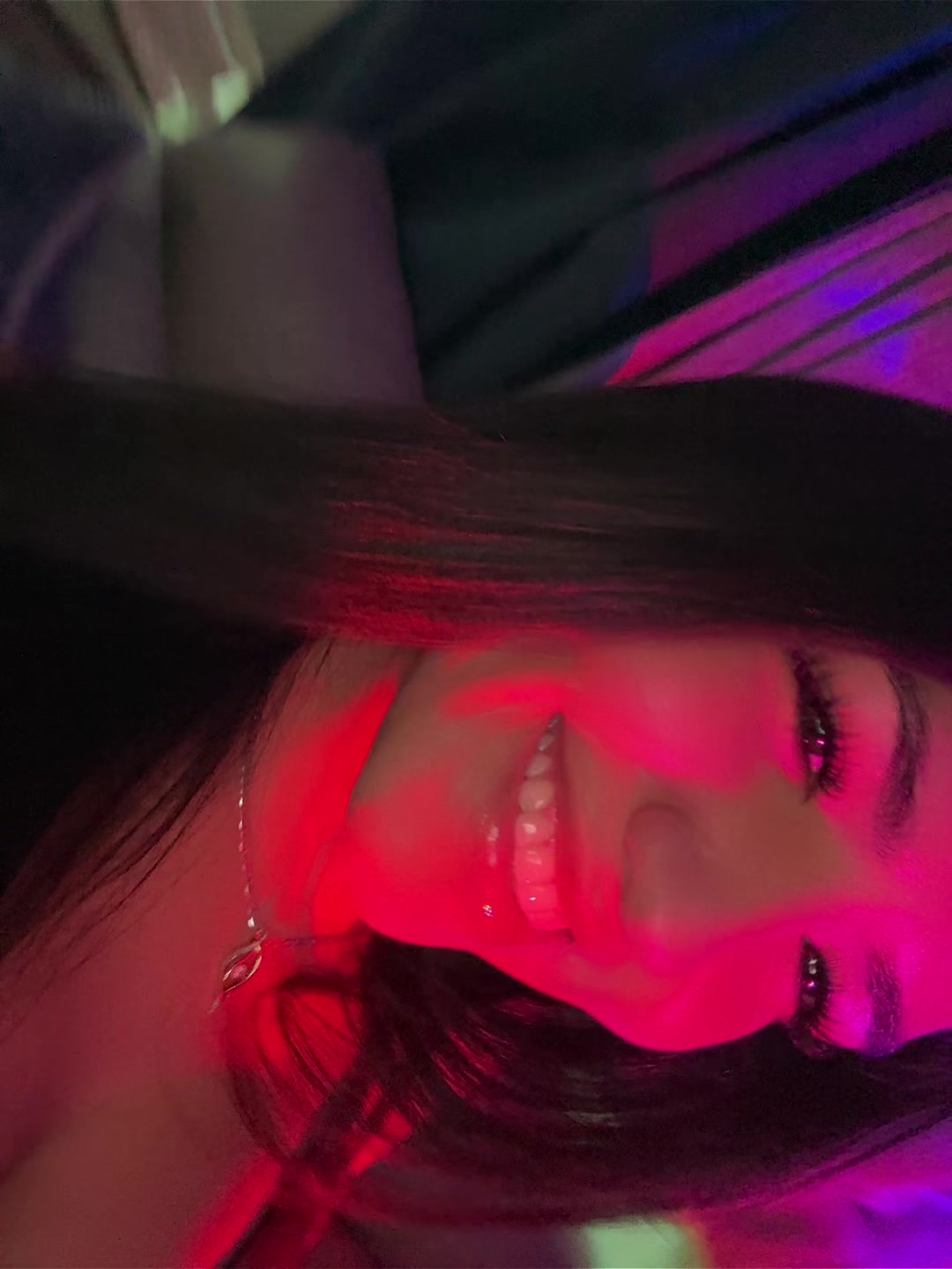 @I s a b e l l a 🦋