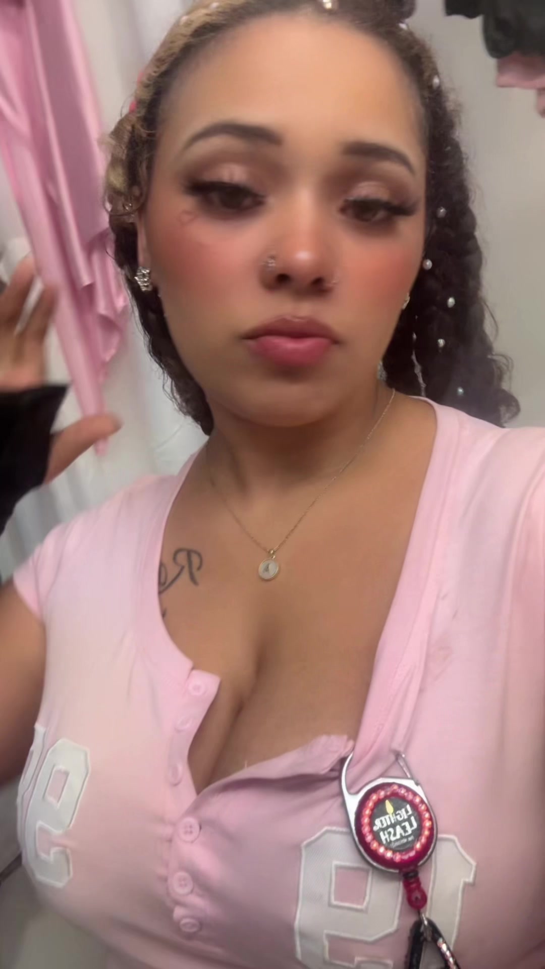 @linalittlecloser
