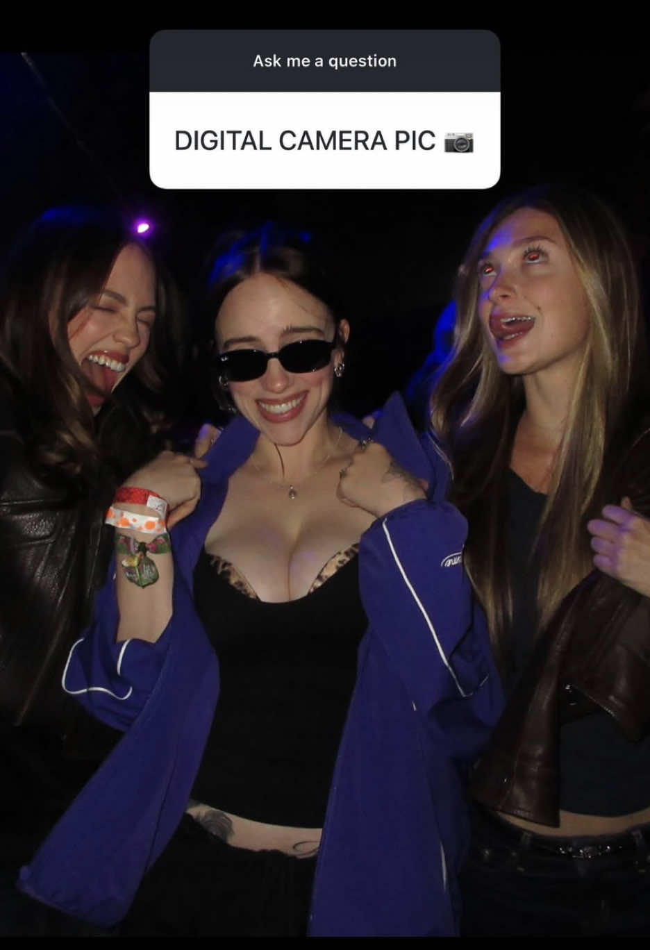 @Laura🦖