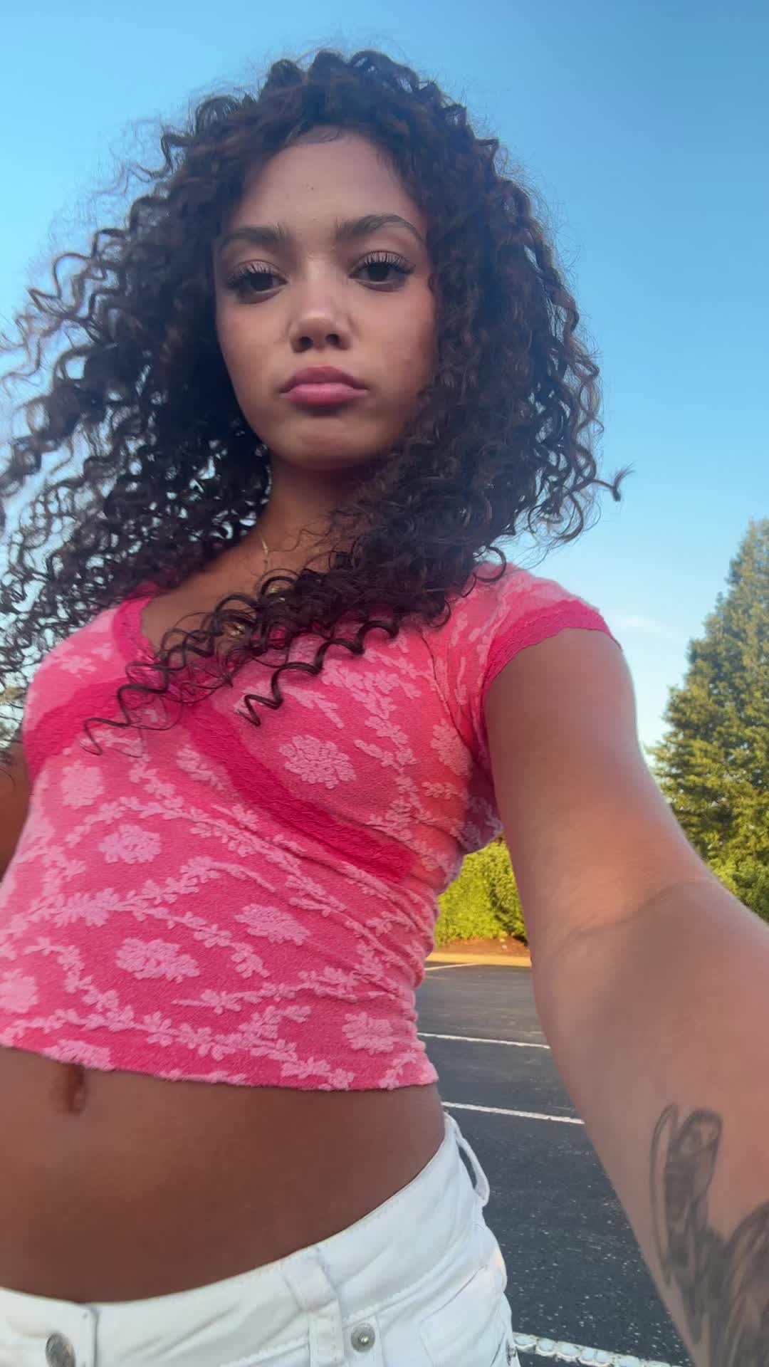 @arilynn