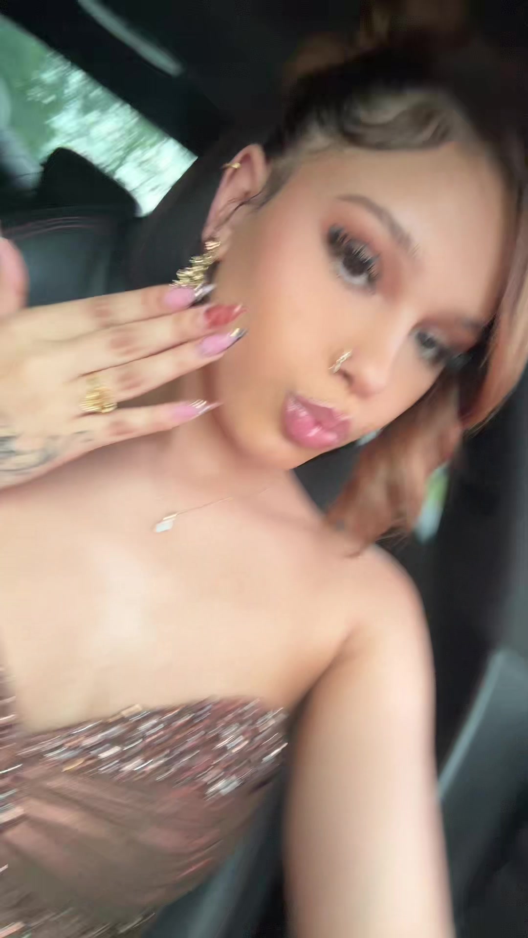 @💫