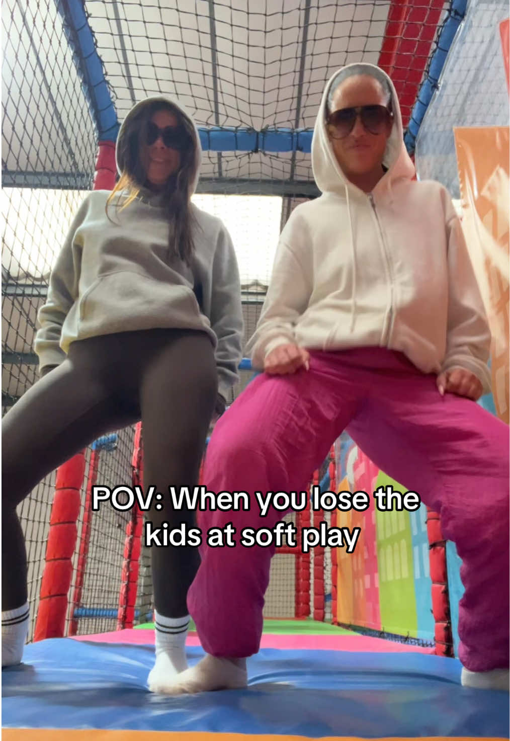@JustSarahLou