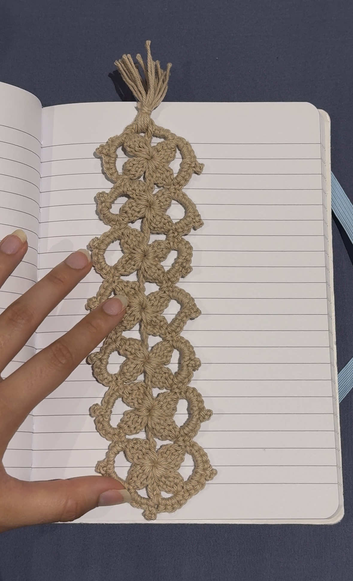 @papertraiils