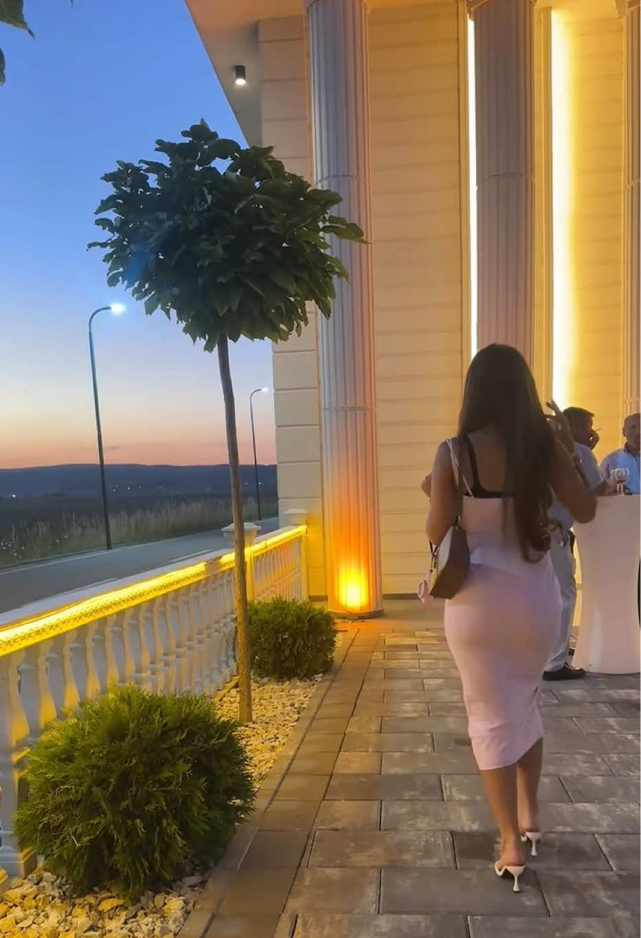 @Elissa