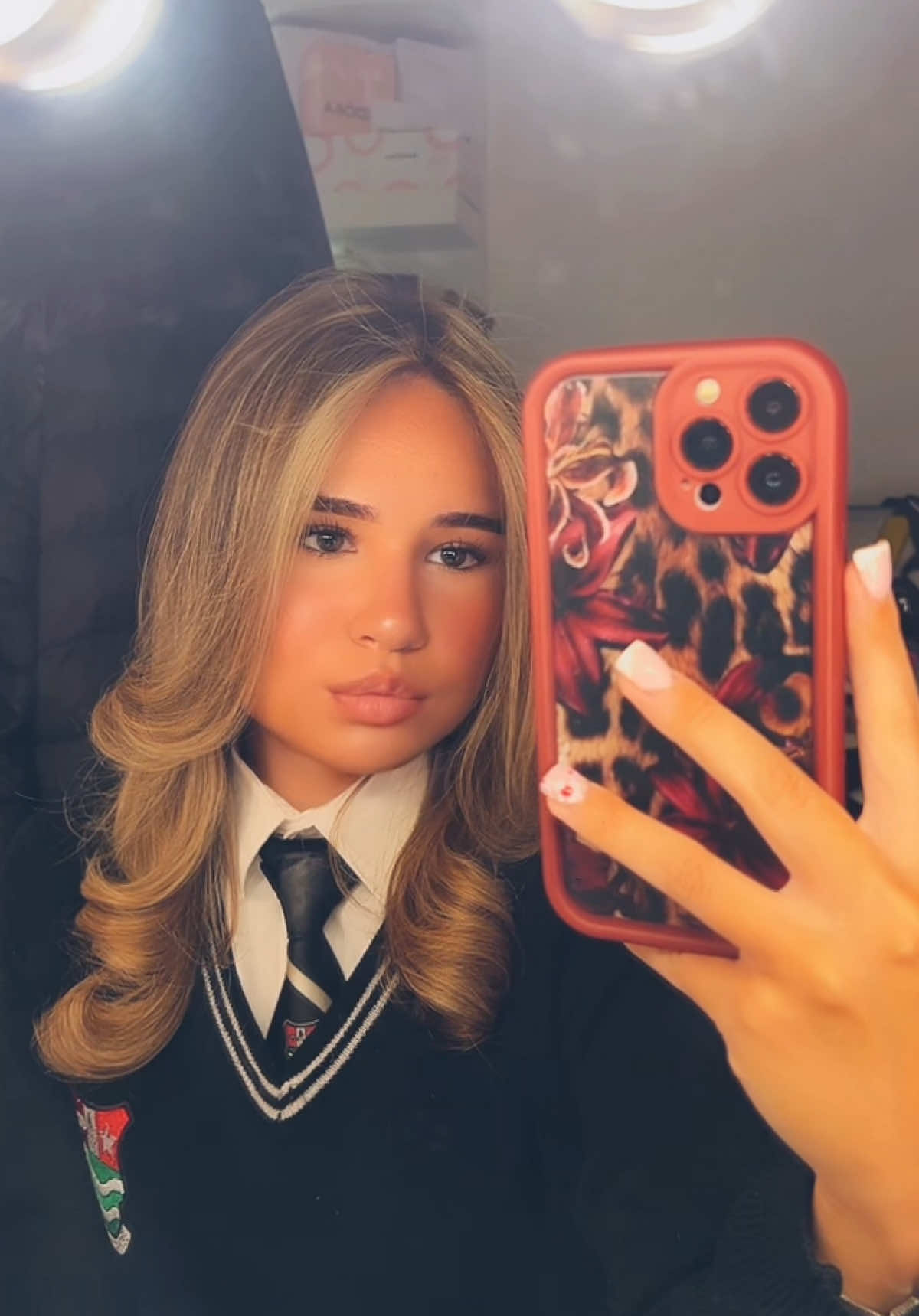 @𝐋𝐚𝐢𝐧𝐞𝐲𝐬𝐩𝐚𝐦