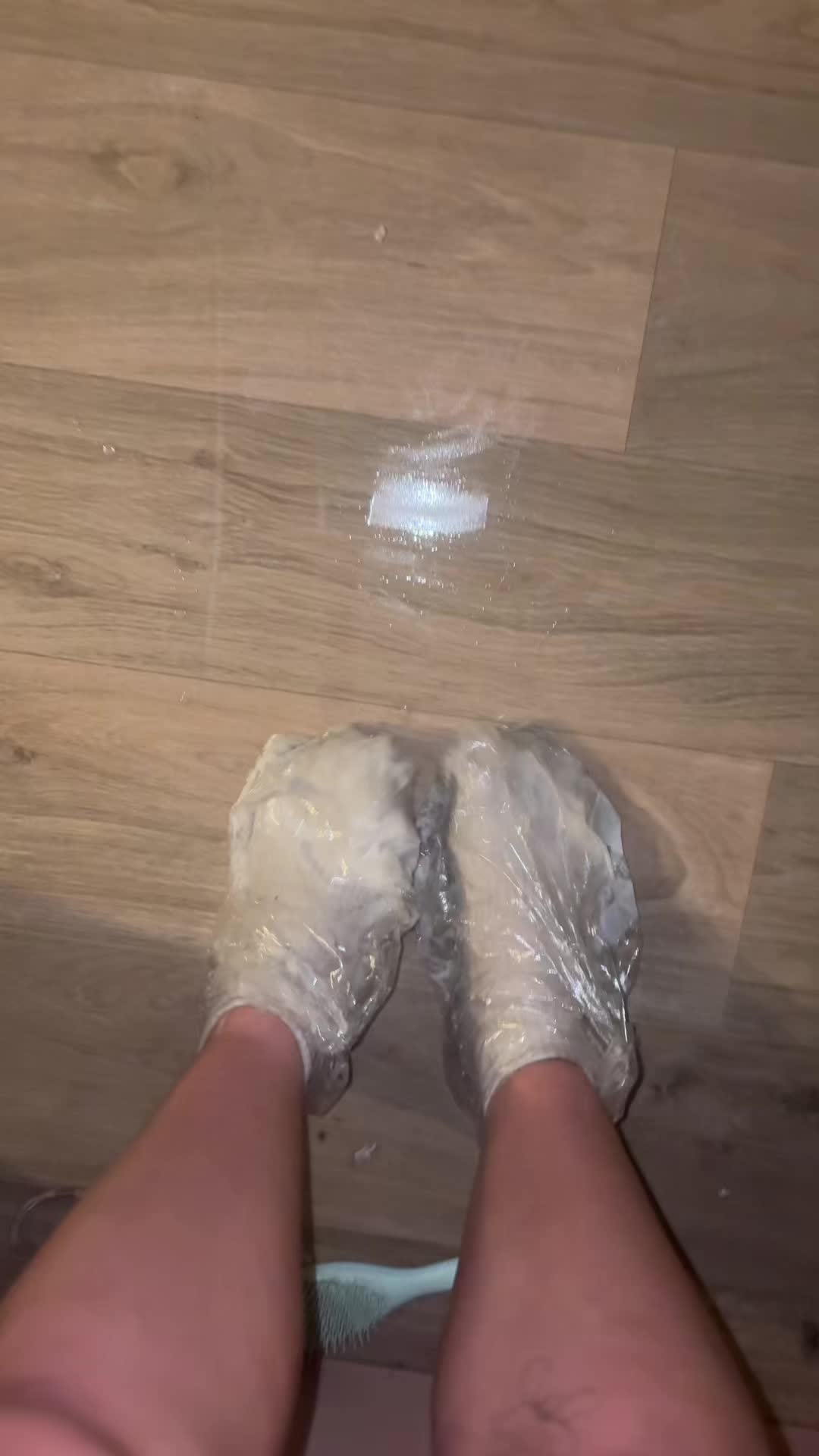 @Flatandconnect