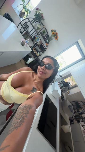 @Yasmina Khan