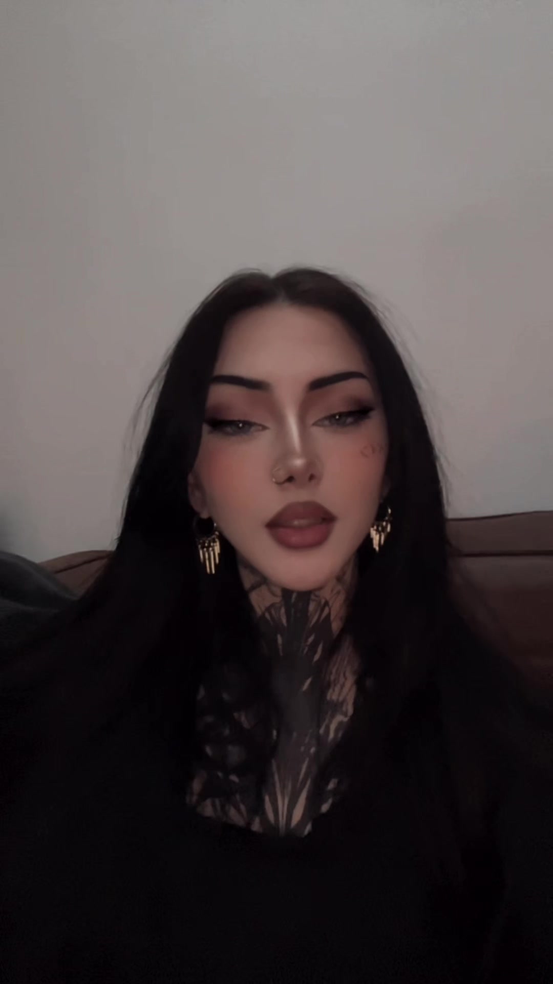 @♱ 𝓚𝓲𝓻𝓪 ♱
