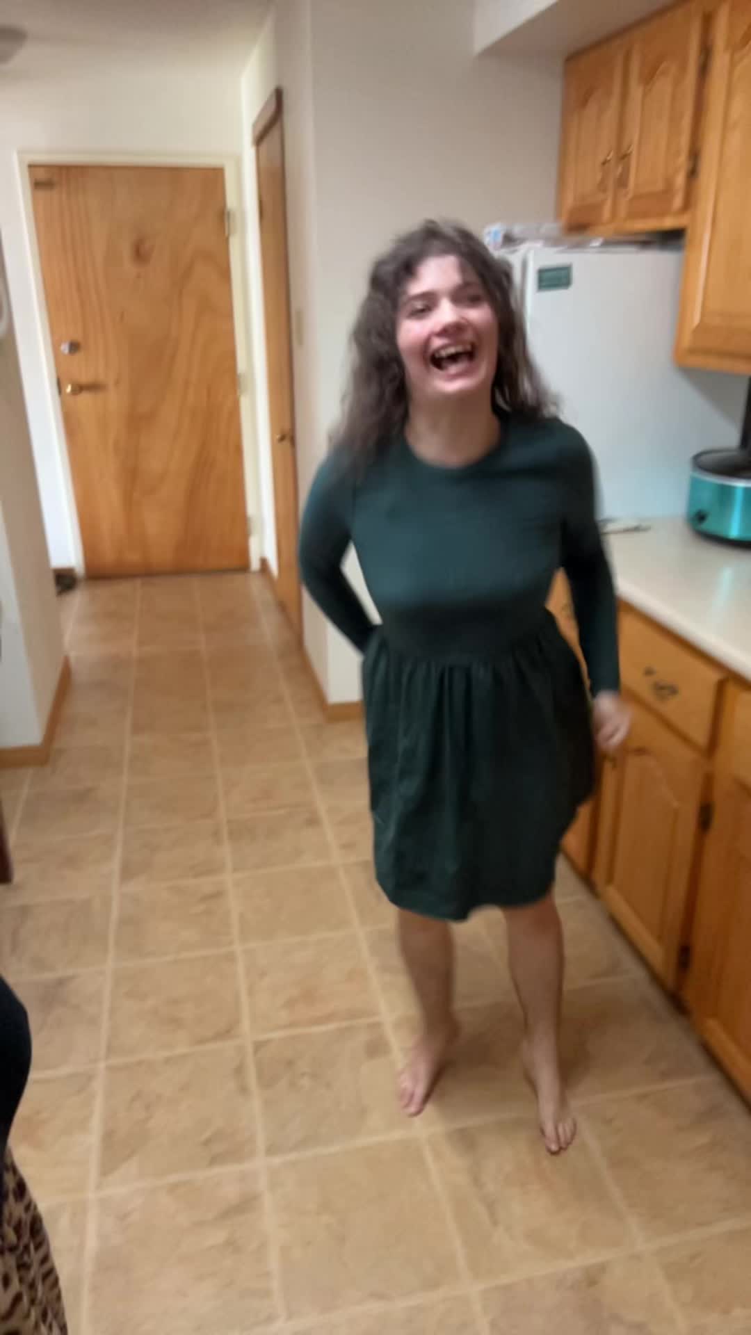 @Hotmomvibes