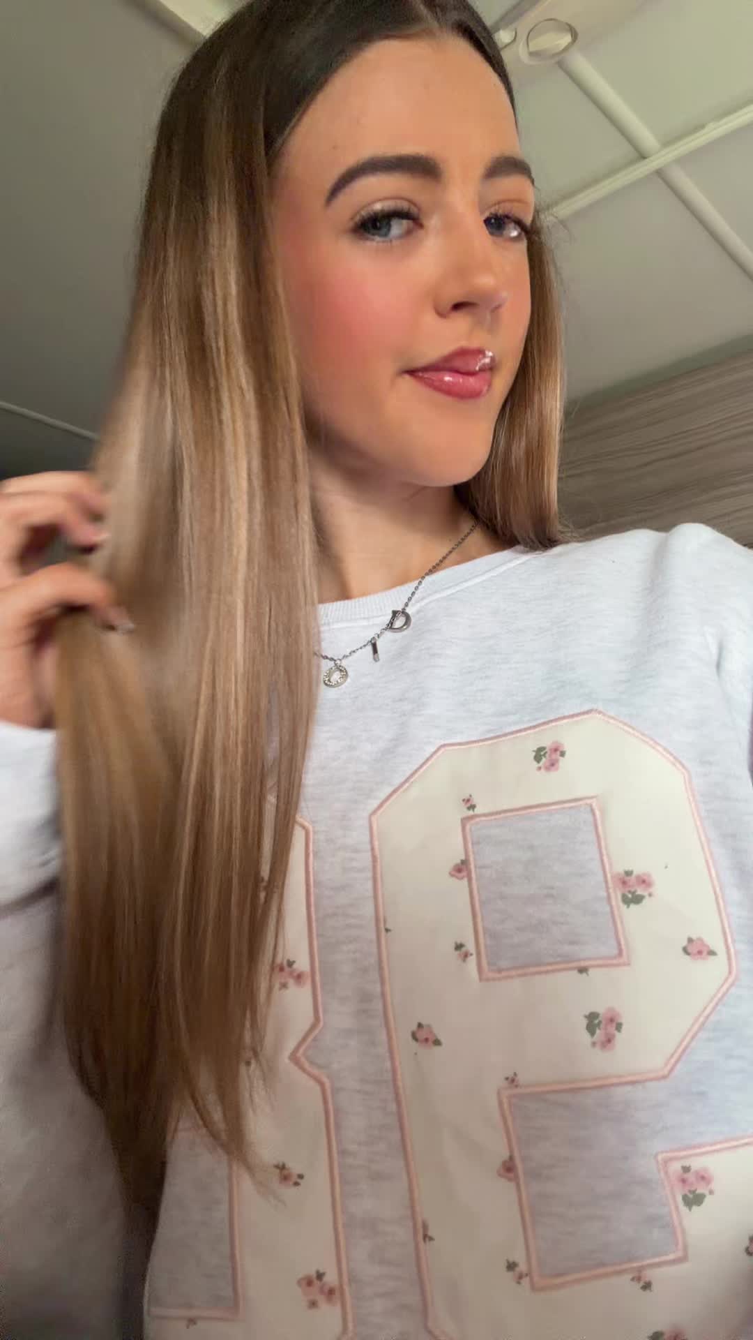 @lilsharveyy