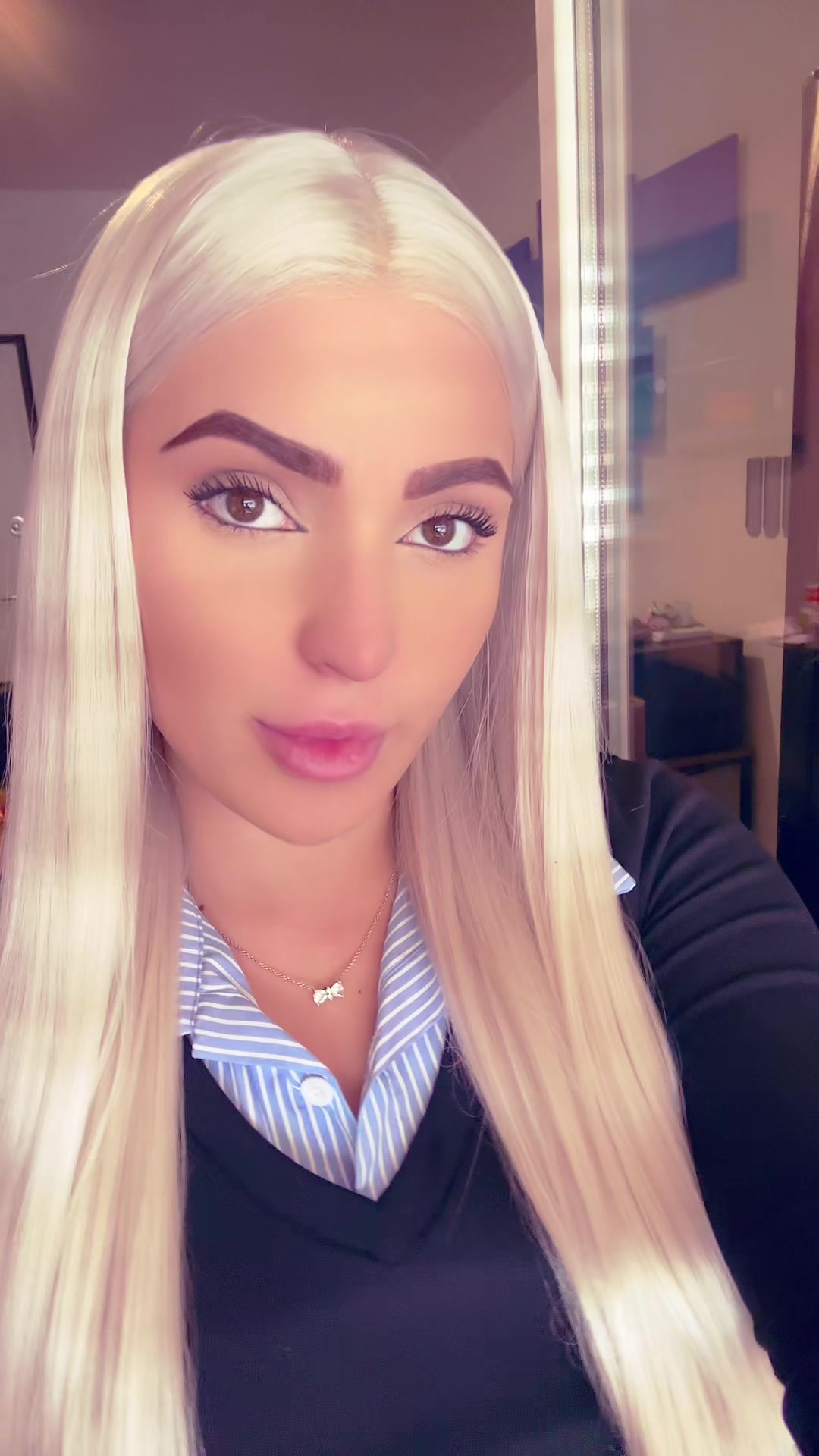 @vickyblonde77