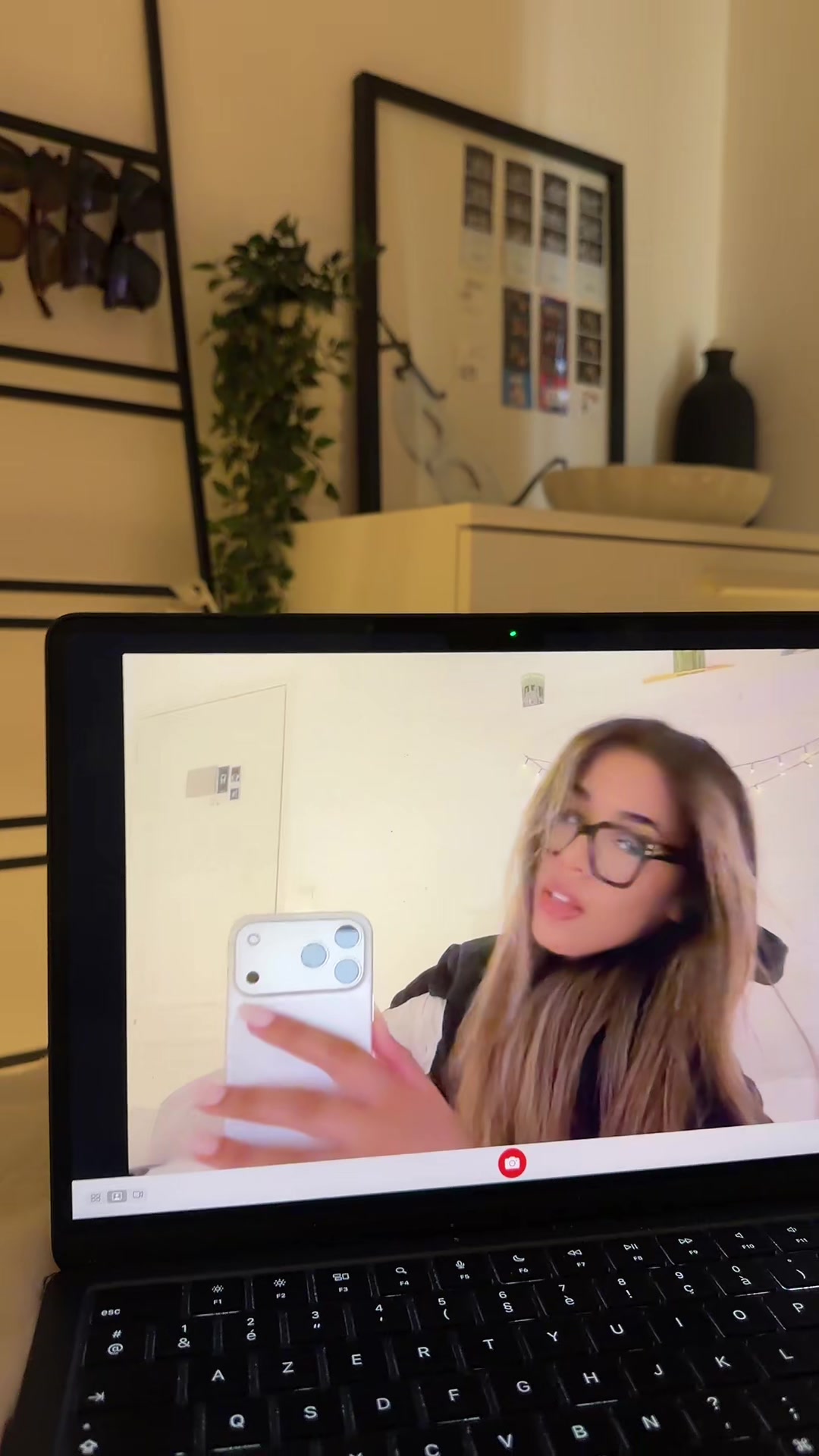 @ameliaamillon