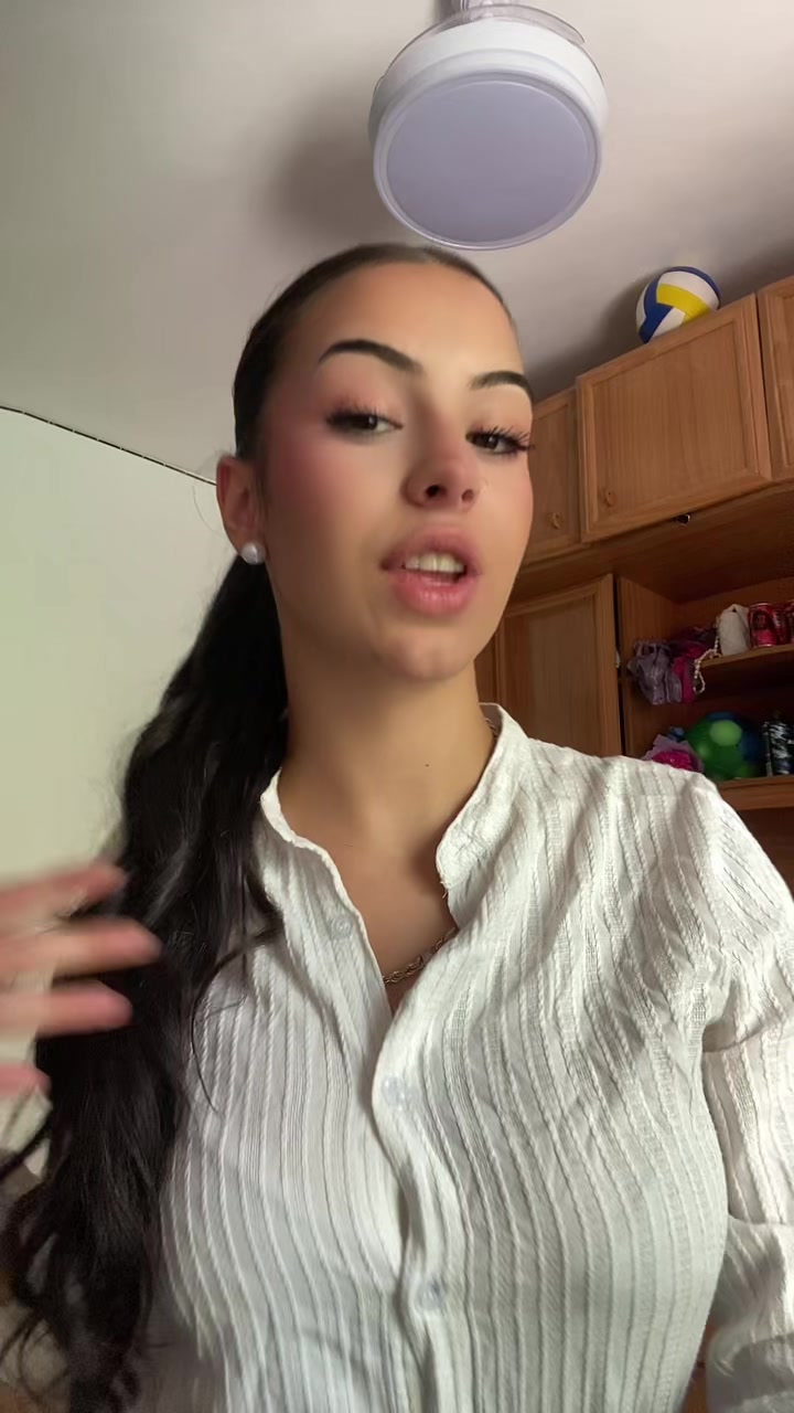 @𝐚𝐢𝐭𝐚𝐧𝐚🩷