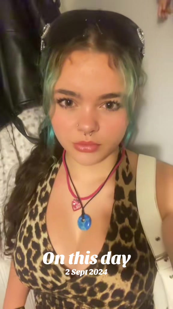 @lexipooxo