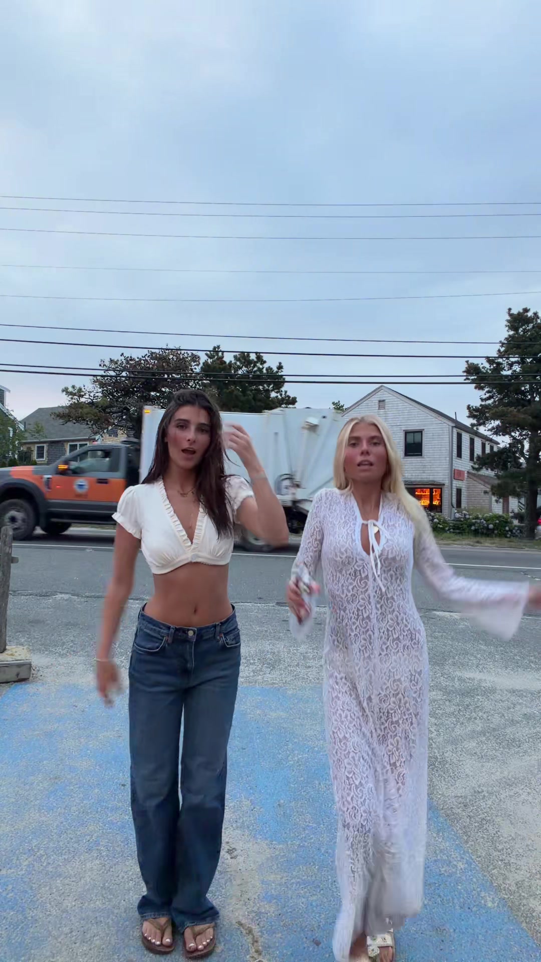 @lilaggoldd