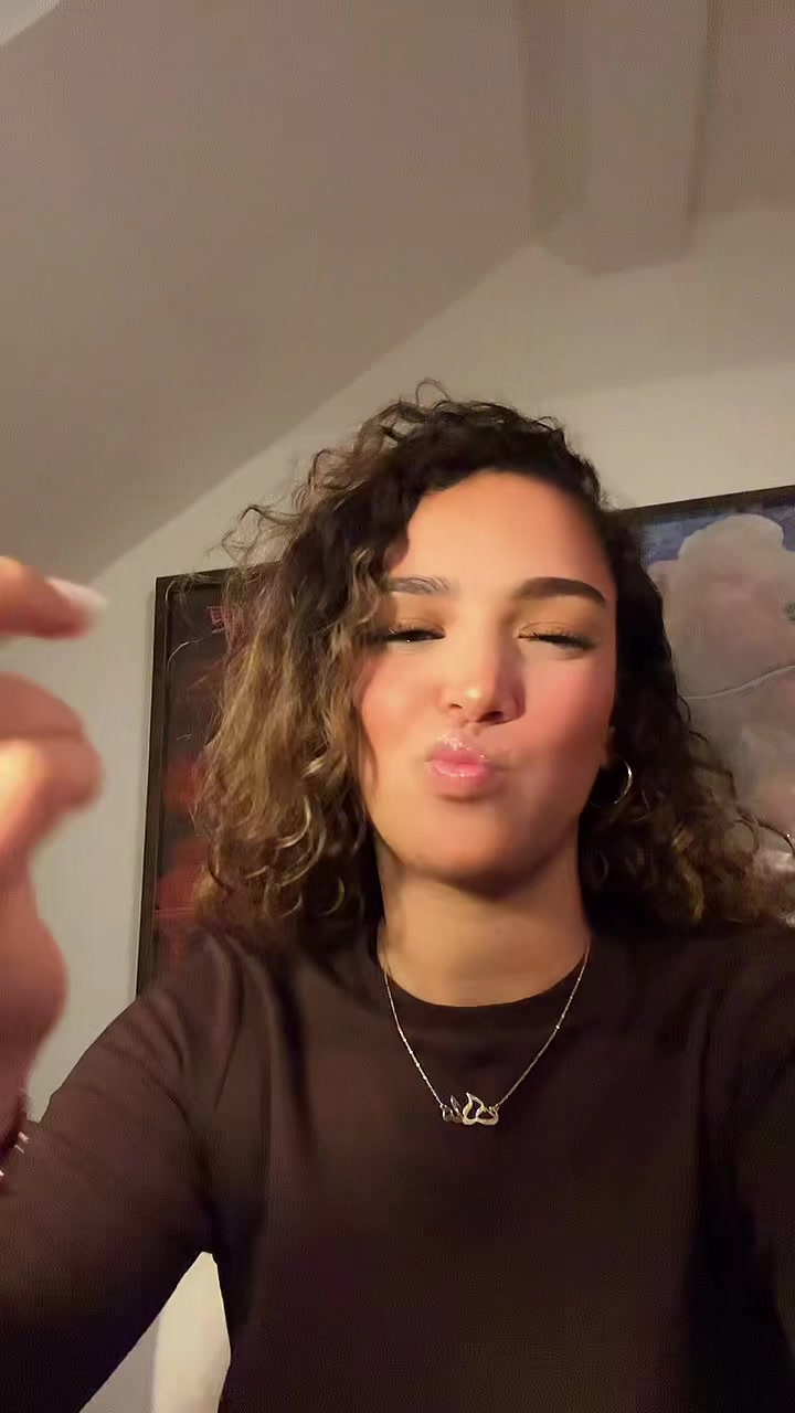 @Melomeloshhh
