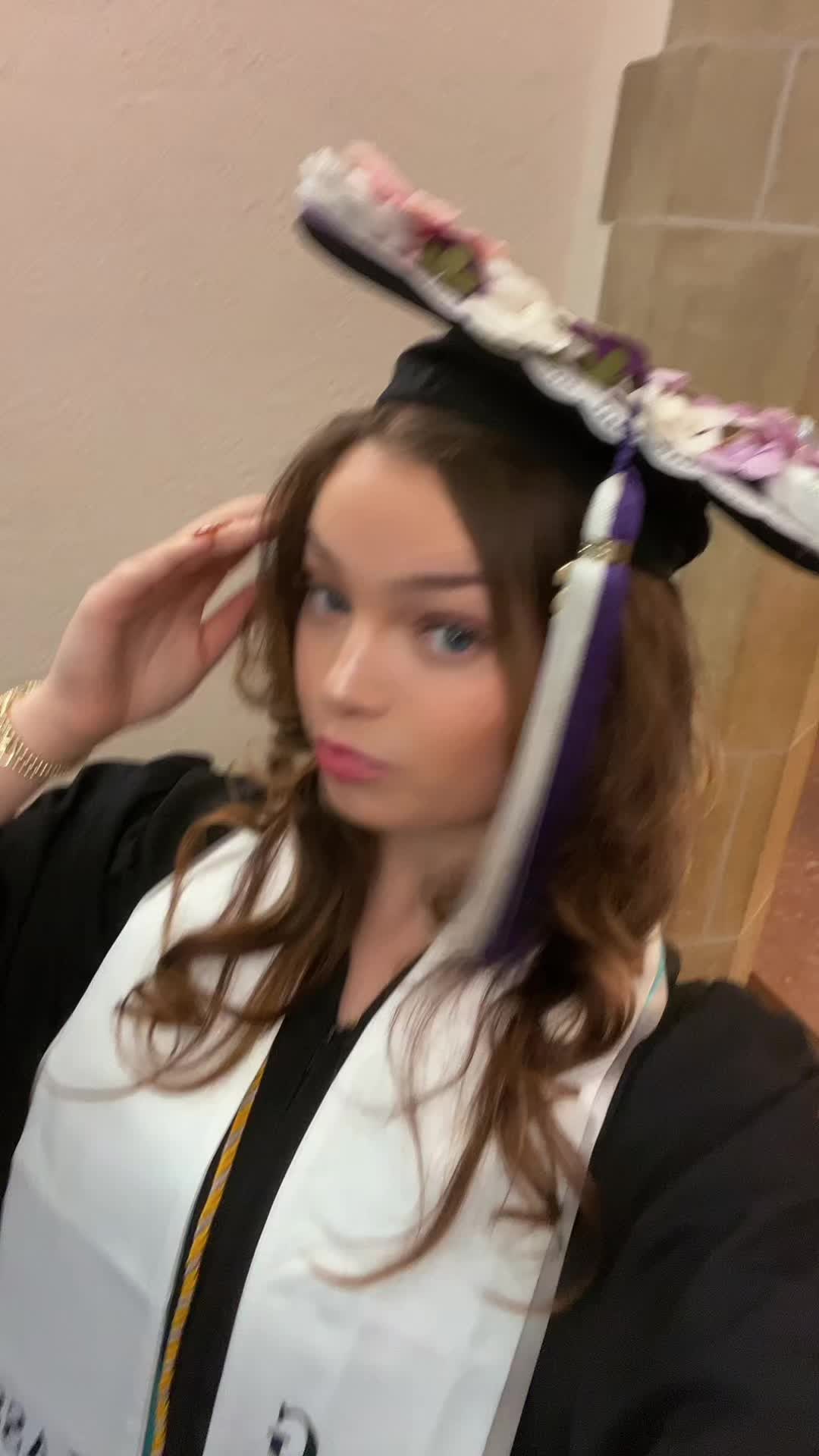 @haylahspence