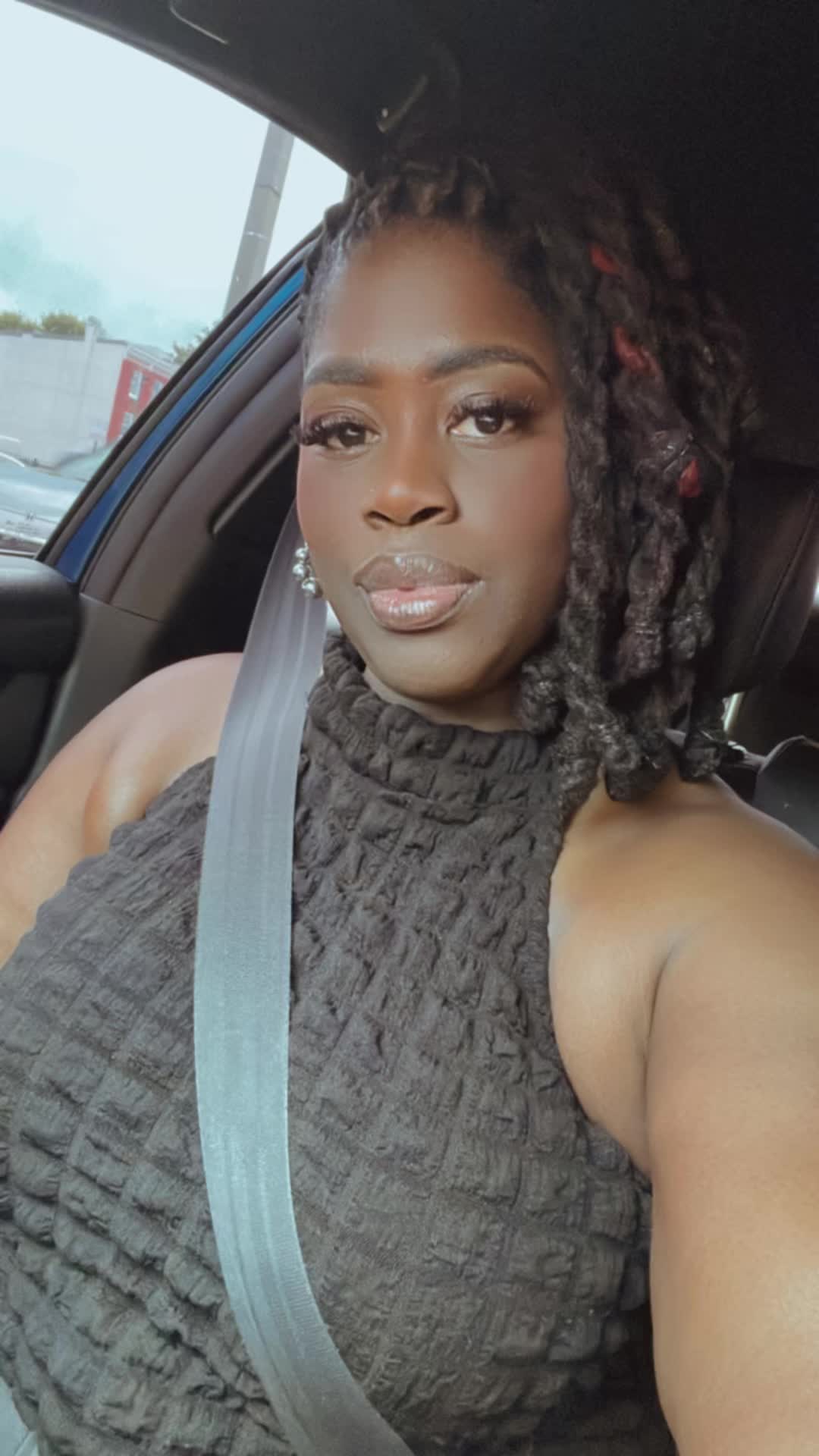 @MzRoyaltybk