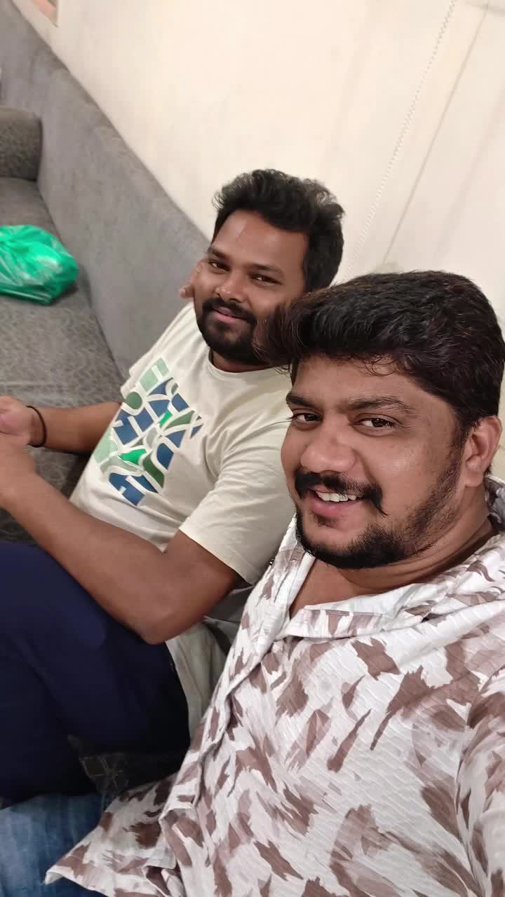 @☠️.///ఊసరవెల్లి.///☠️