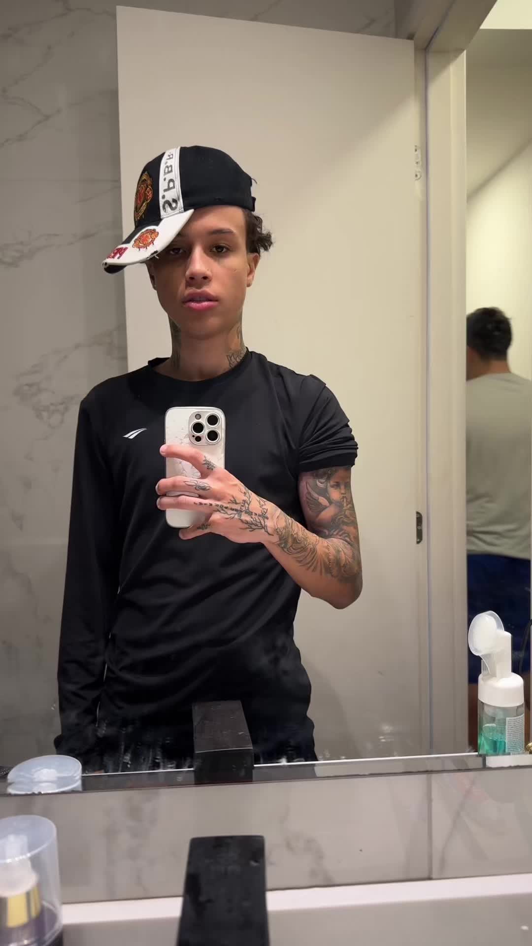 @vavazin🧞♂️