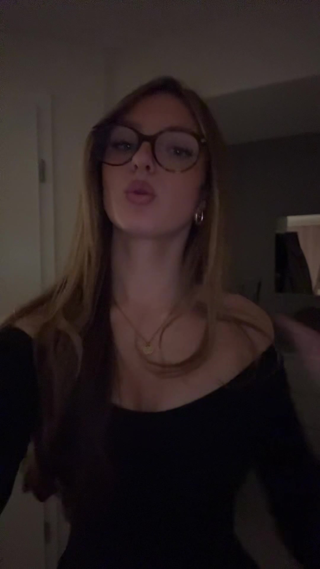 @𝐂𝐡𝐚𝐫𝐥𝐨𝐭𝐭𝐞