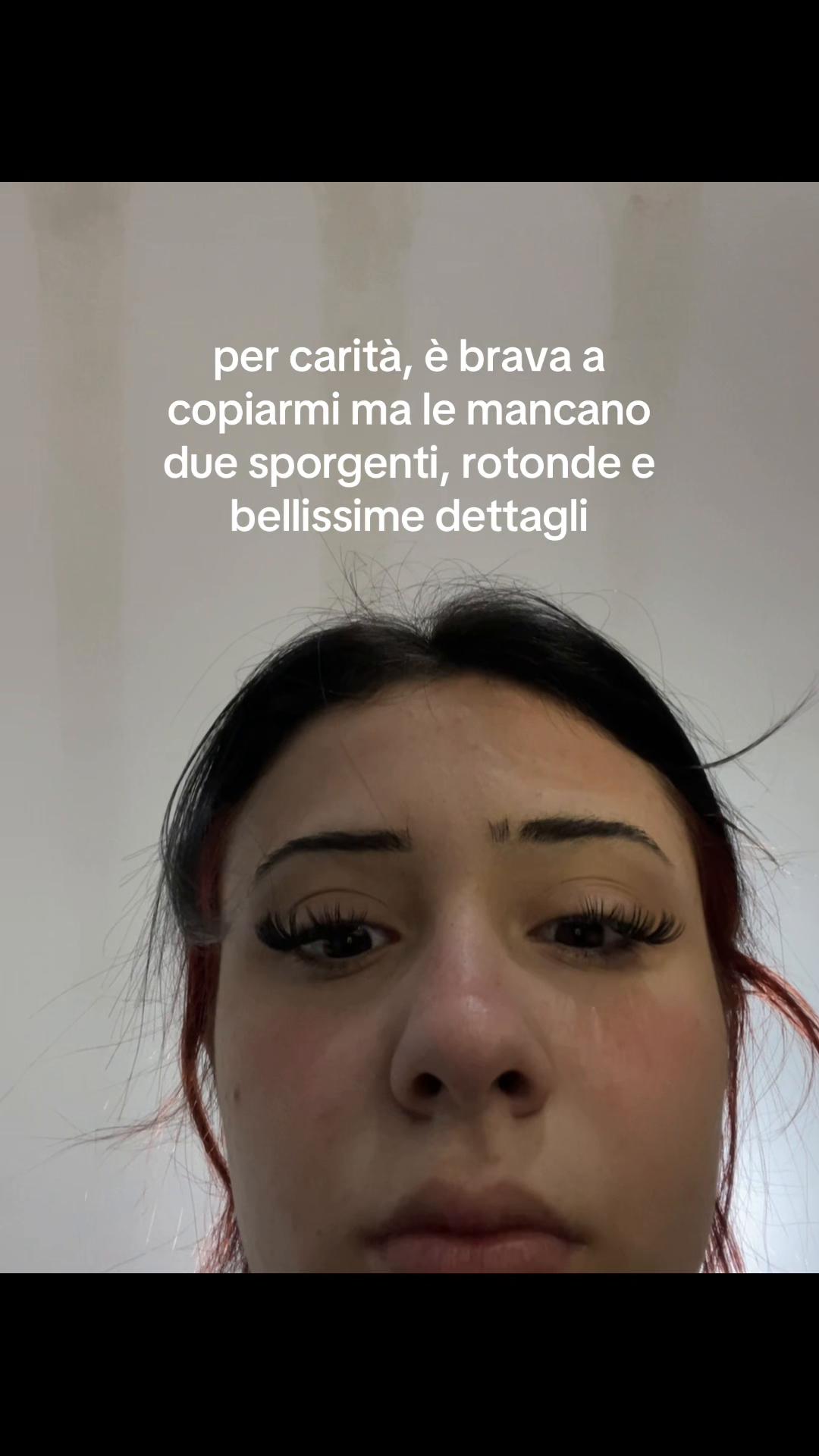 @semiconosciscorriplis