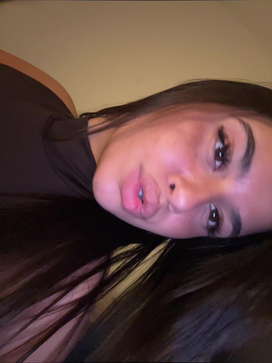 @bee😽