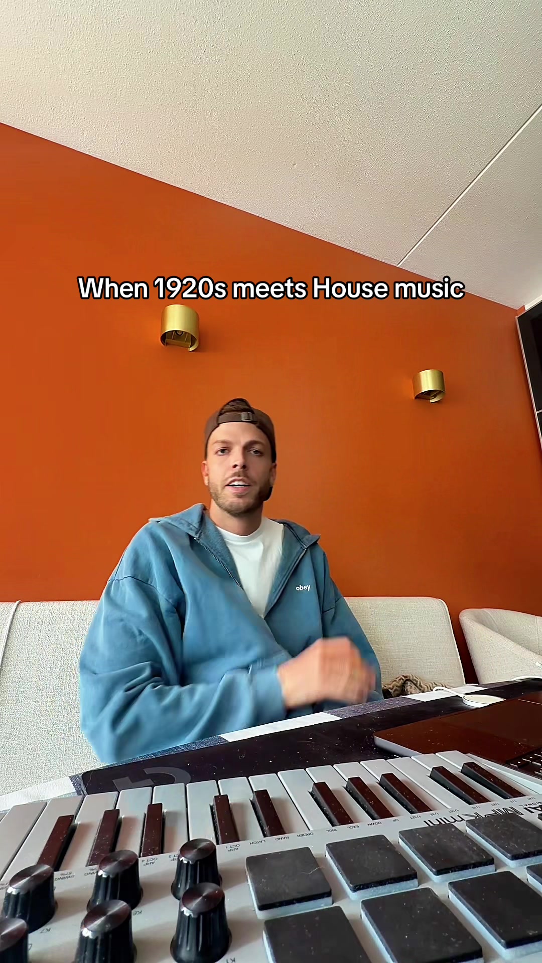 @yearboox