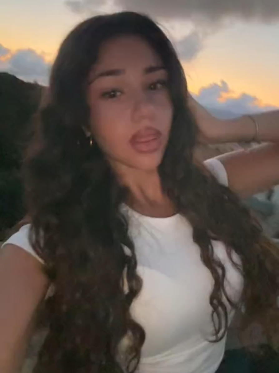 @asi&uacute;
