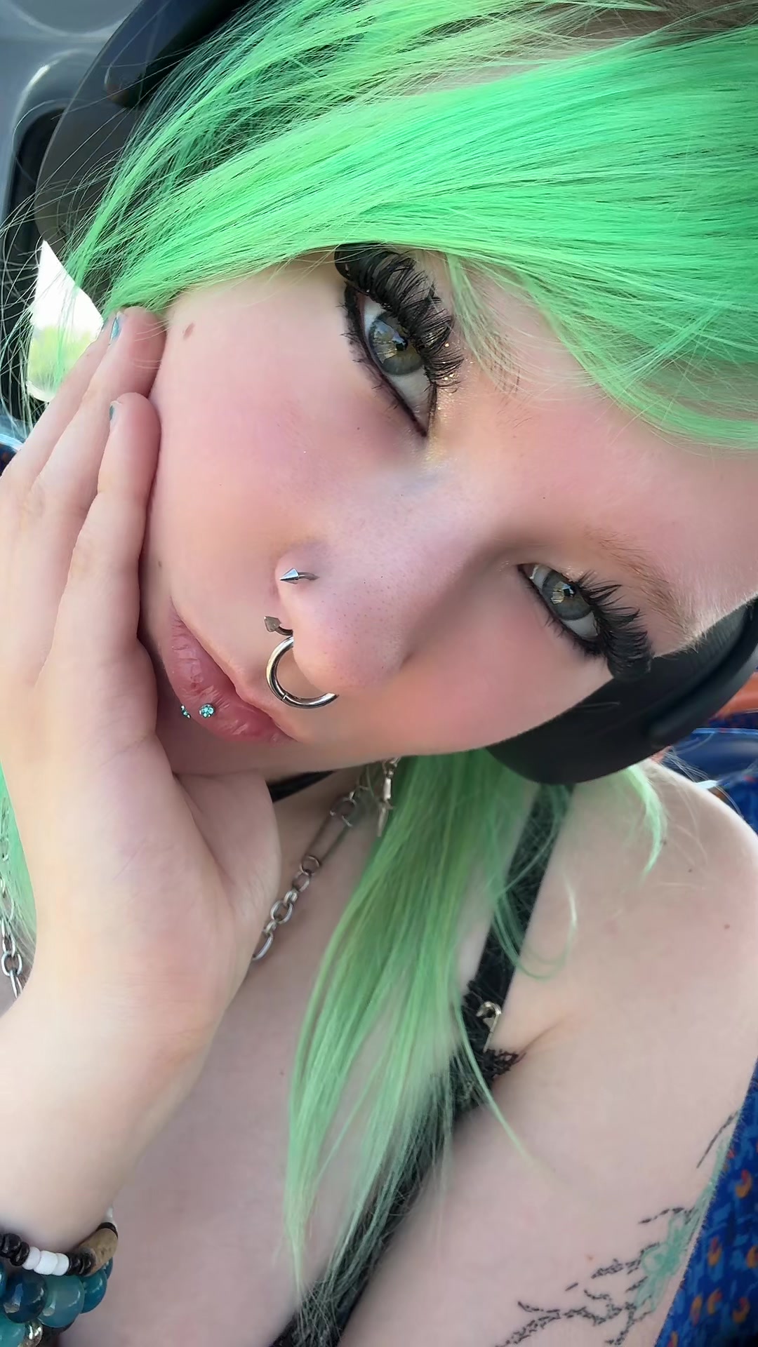 @Ava 7\