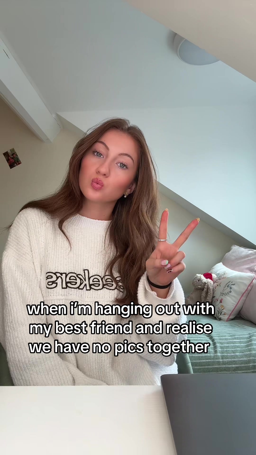 @thesimp5onsisters