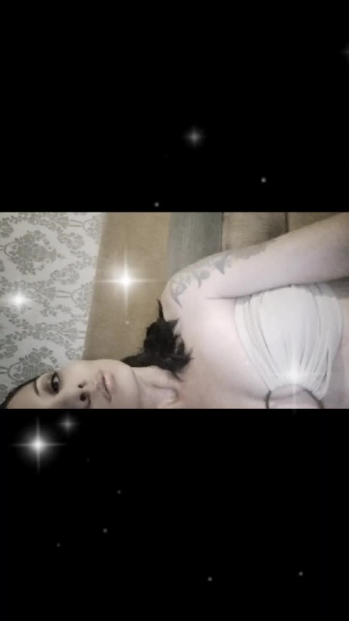 @Александрина  Крушкова*