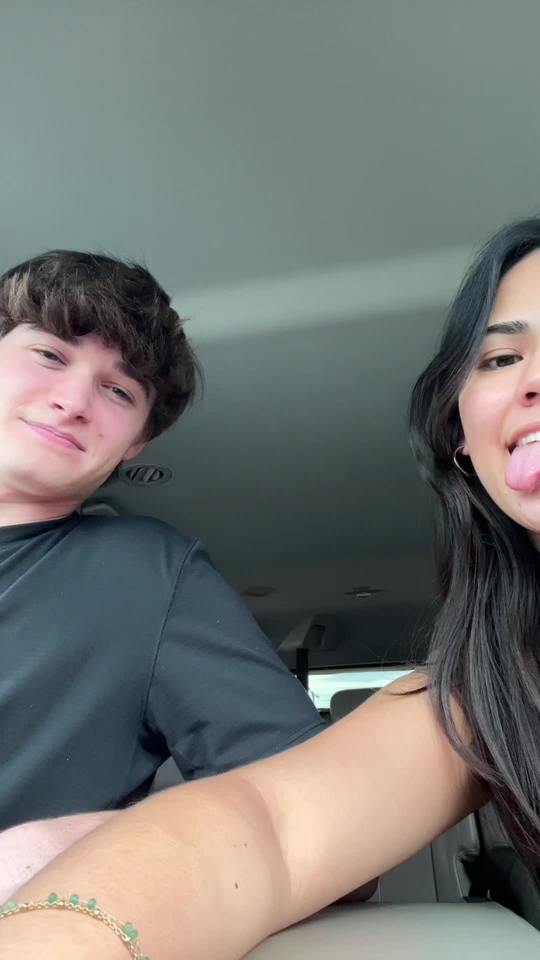 @ella escobar
