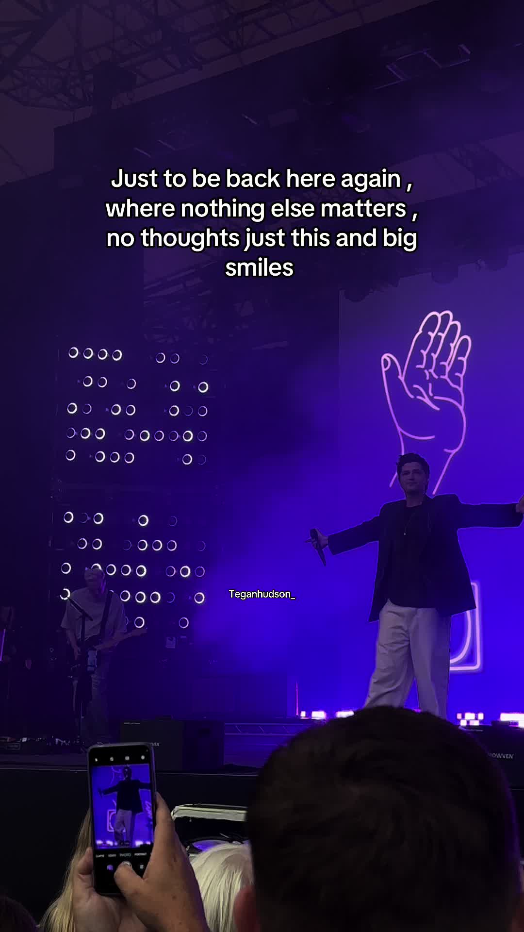 @tee