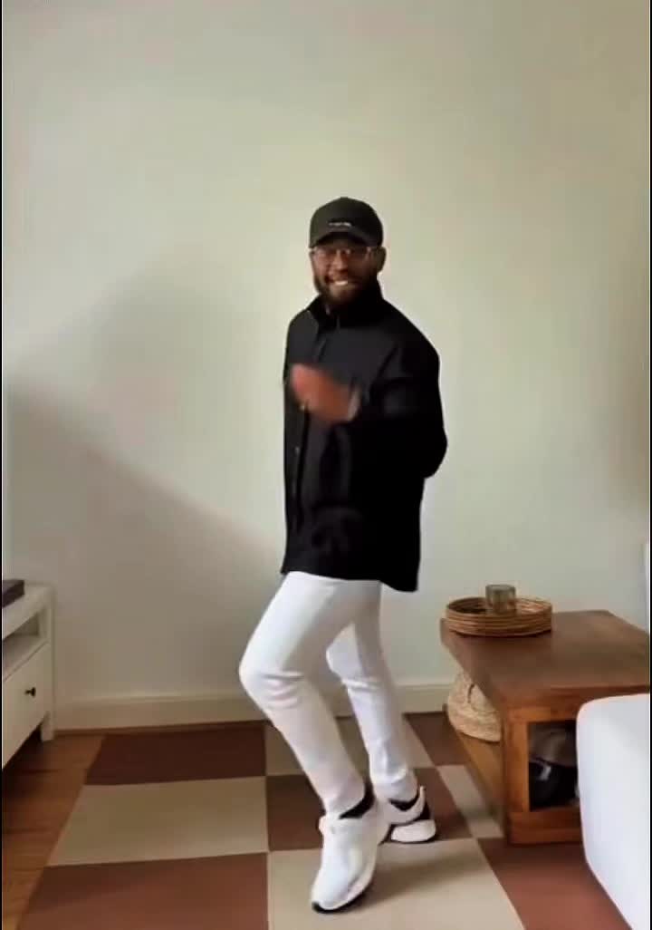 @C Est Moi Yovo