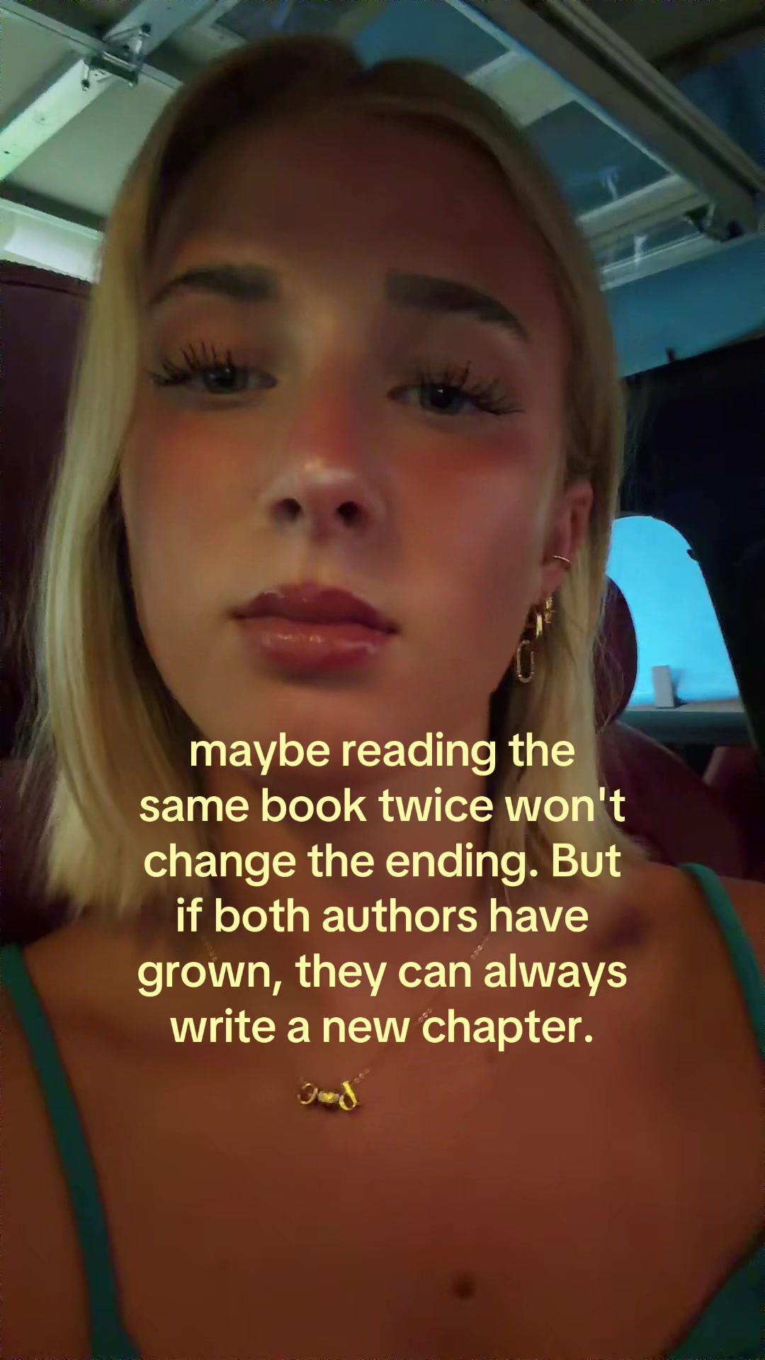 @theelliebarker