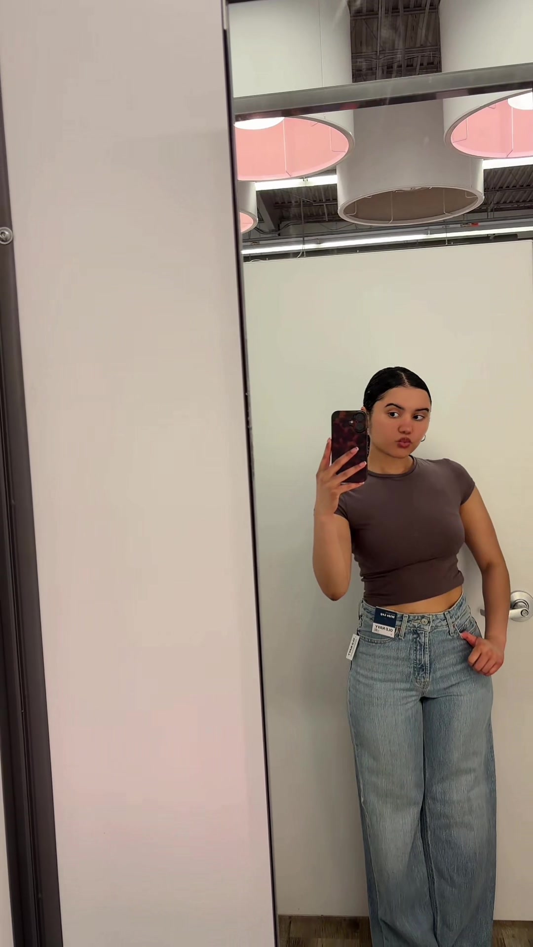 @AshleyB.
