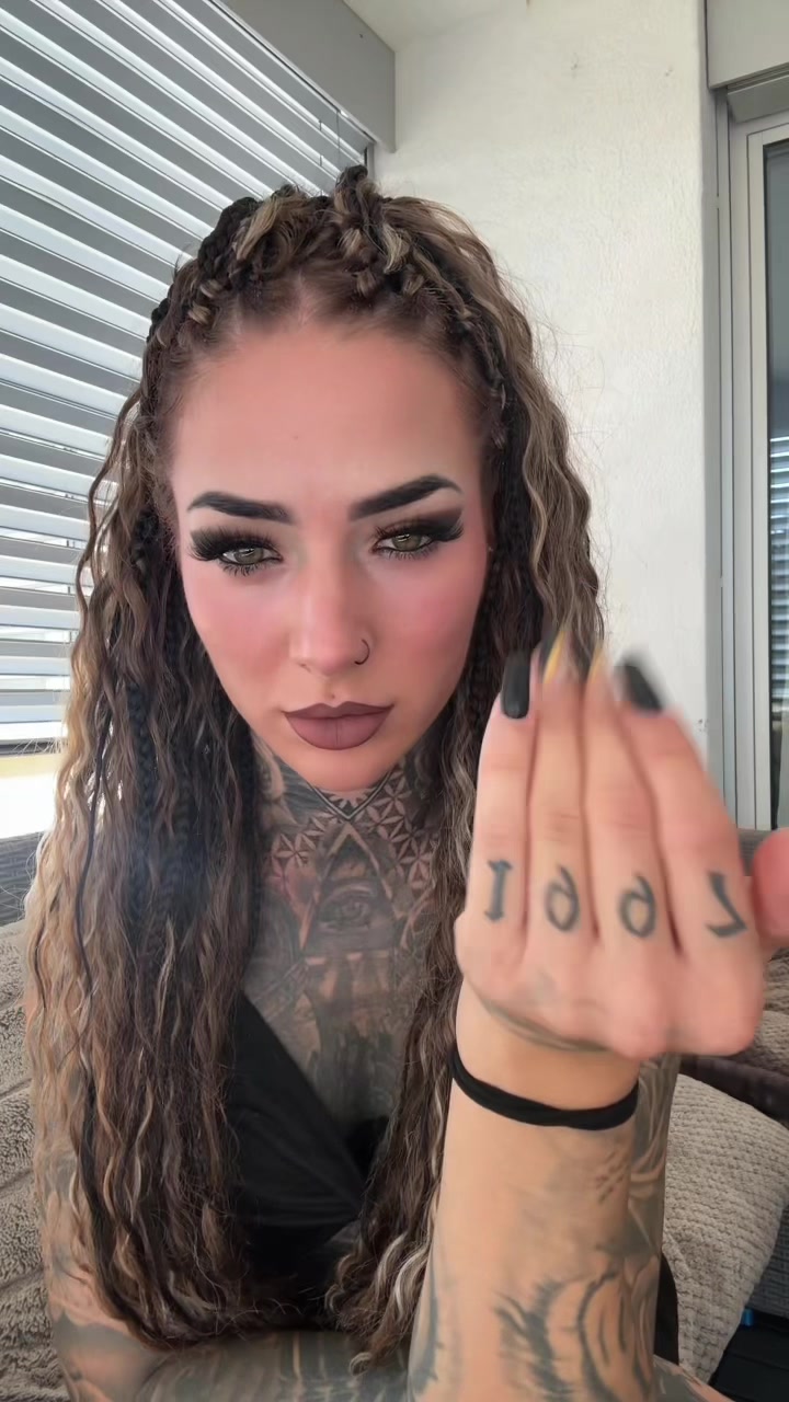 @🙈