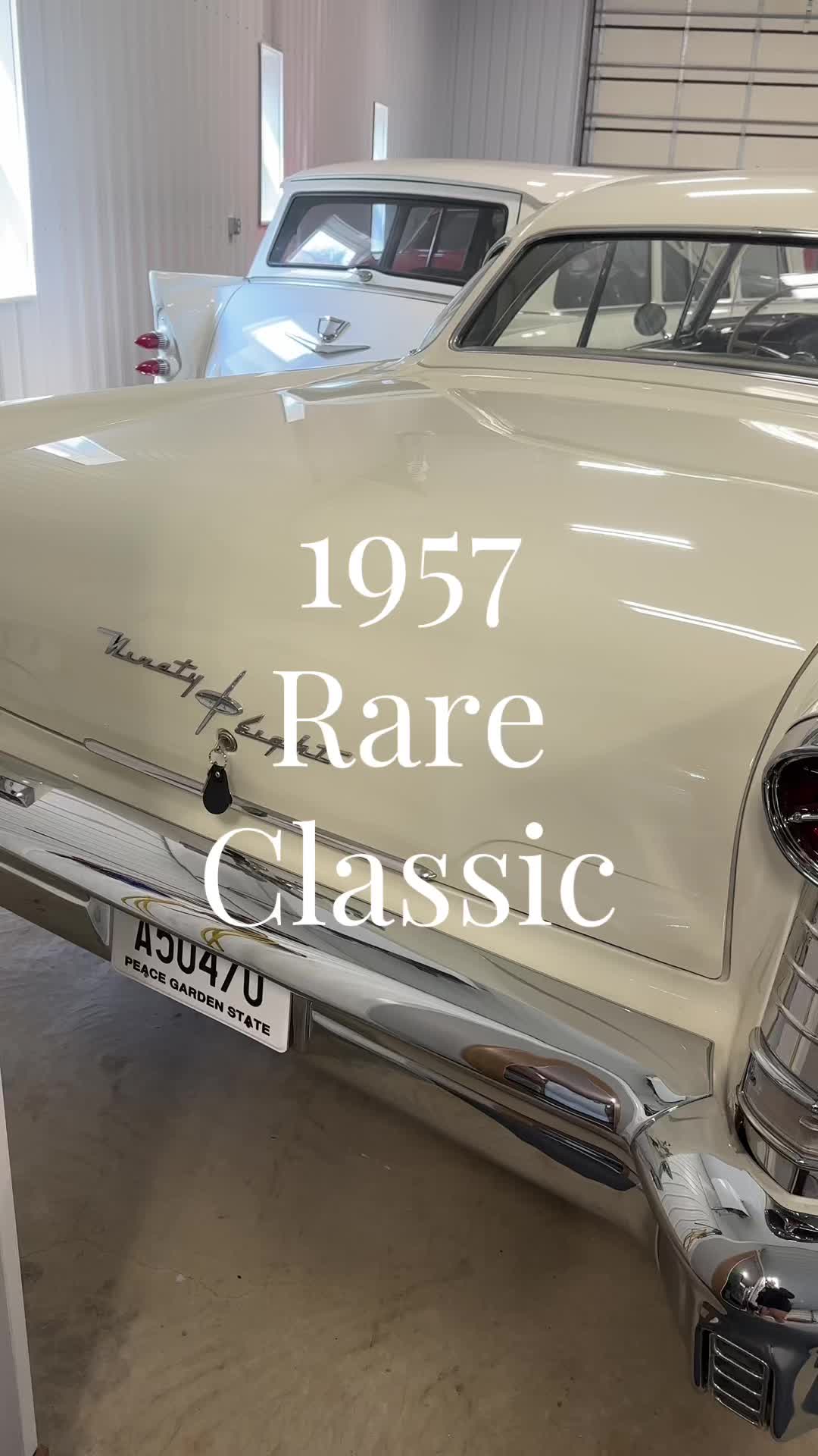 @CLASSIC CAR GIRLIE